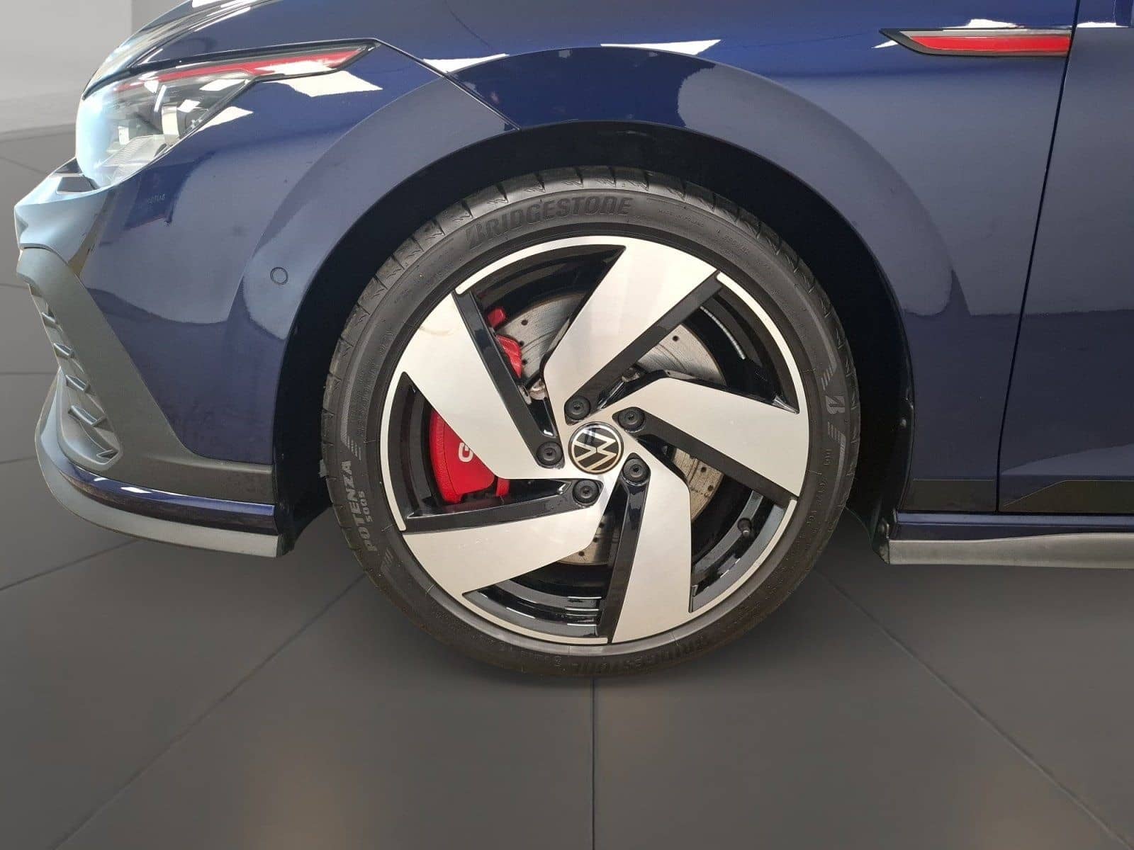 Volkswagen Golf VIII GTI Clubsport 2.0 TSI Matrix ACC Navi foto 5