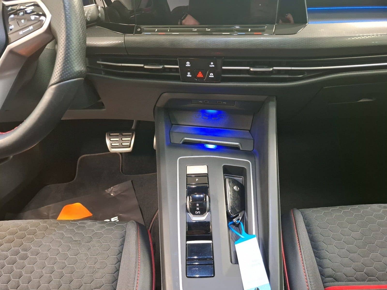 Volkswagen Golf VIII GTI Clubsport 2.0 TSI Matrix ACC Navi foto 9