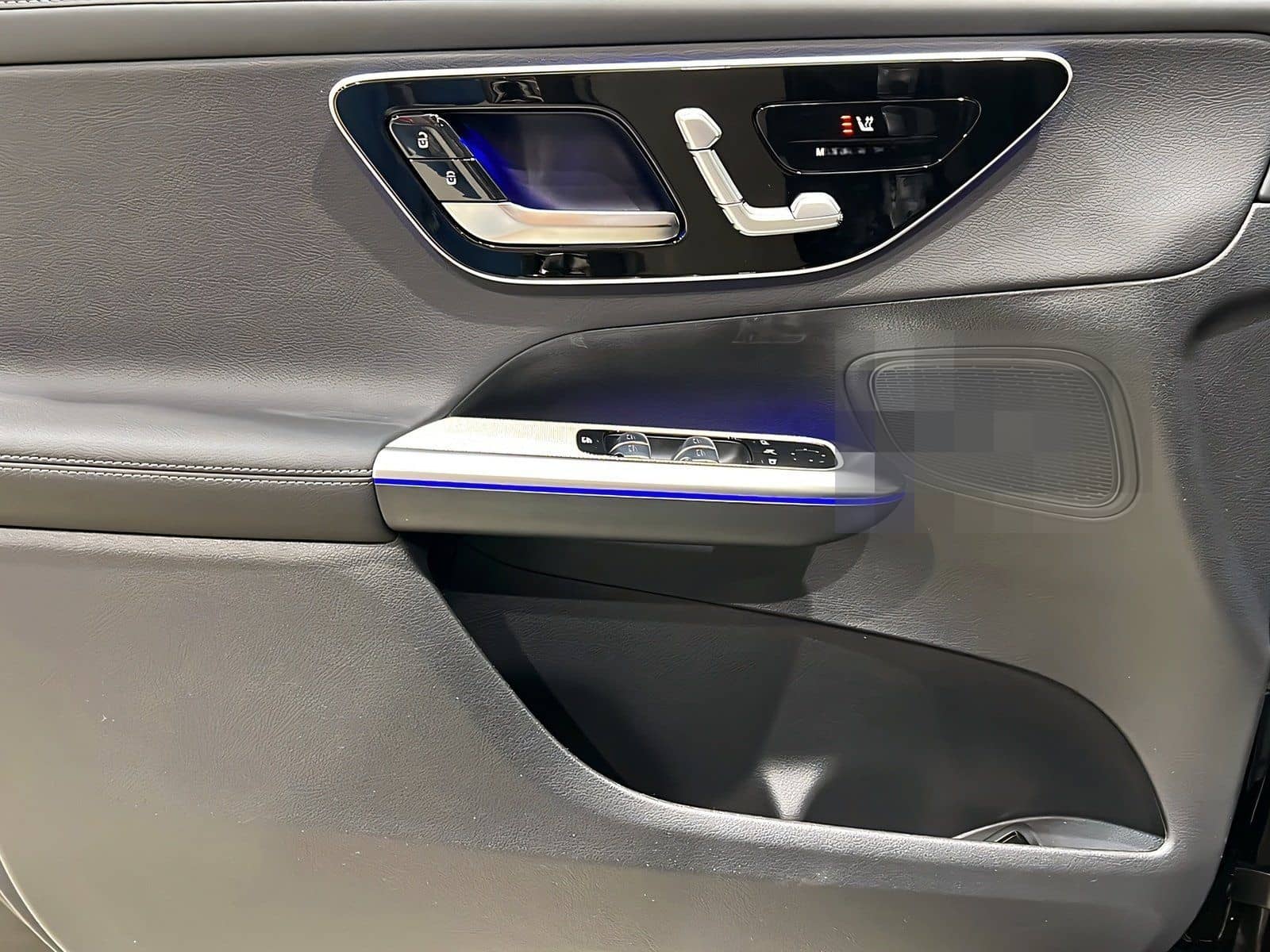 Mercedes-Benz GLC 300de 4M AMG+DIGITAL+Ambi+Pano+TotW+AHK+360° foto 12