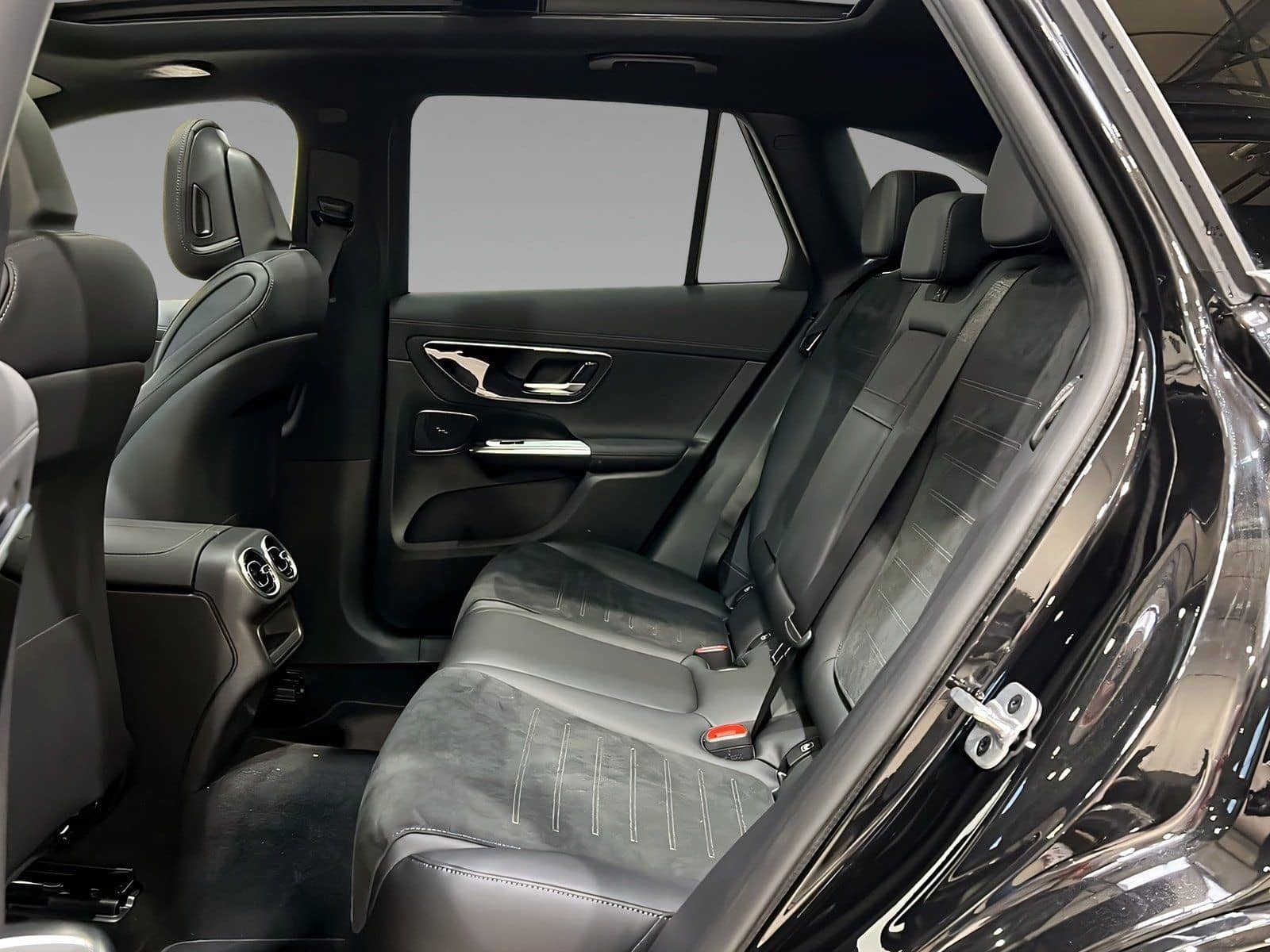 Mercedes-Benz GLC 300de 4M AMG+DIGITAL+Ambi+Pano+TotW+AHK+360° foto 9