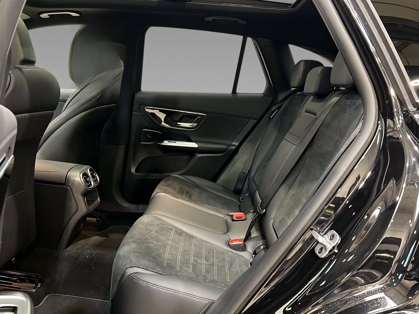 Mercedes-Benz GLC 300de 4M AMG+DIGITAL+Ambi+Pano+TotW+AHK+360° foto 9