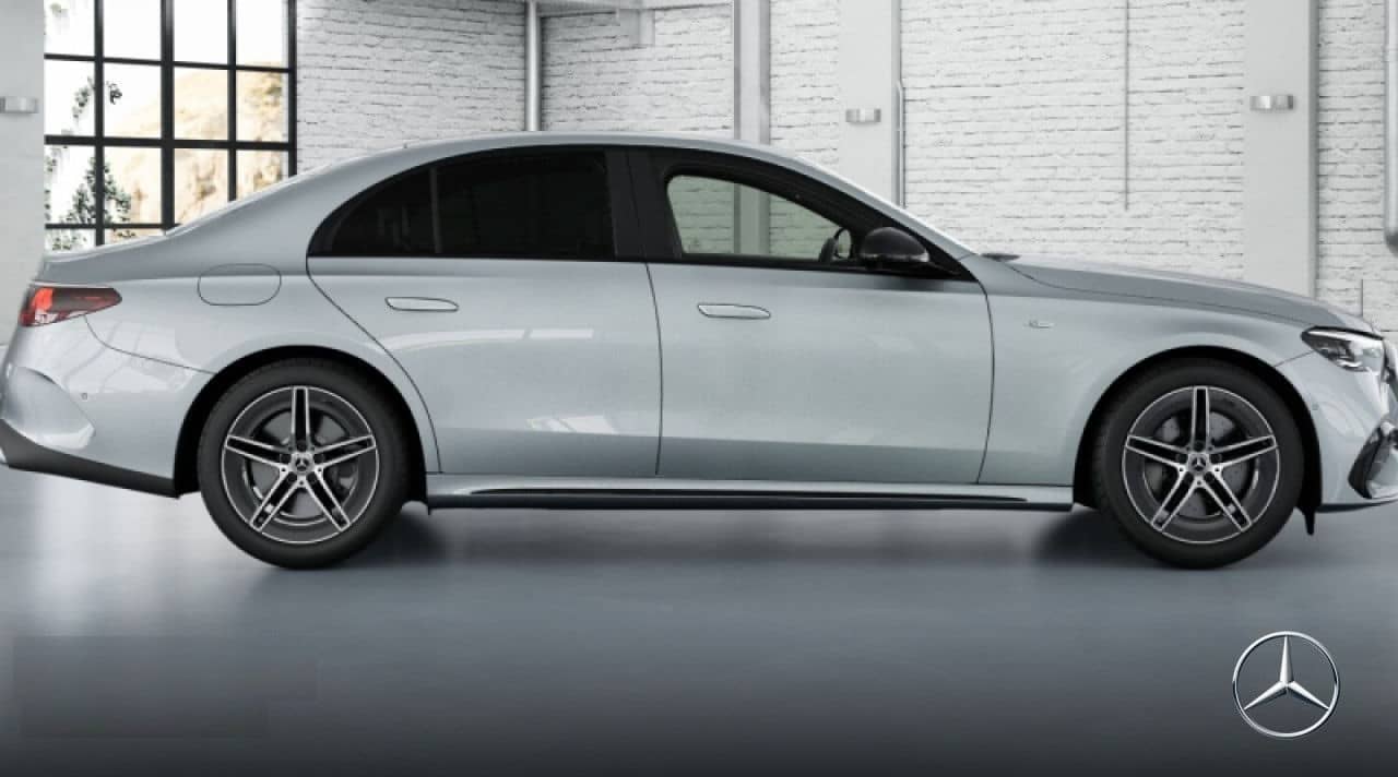 Mercedes-Benz E 400 e 4M Hybrid AMG Fahrass WideScreen 360° foto 20