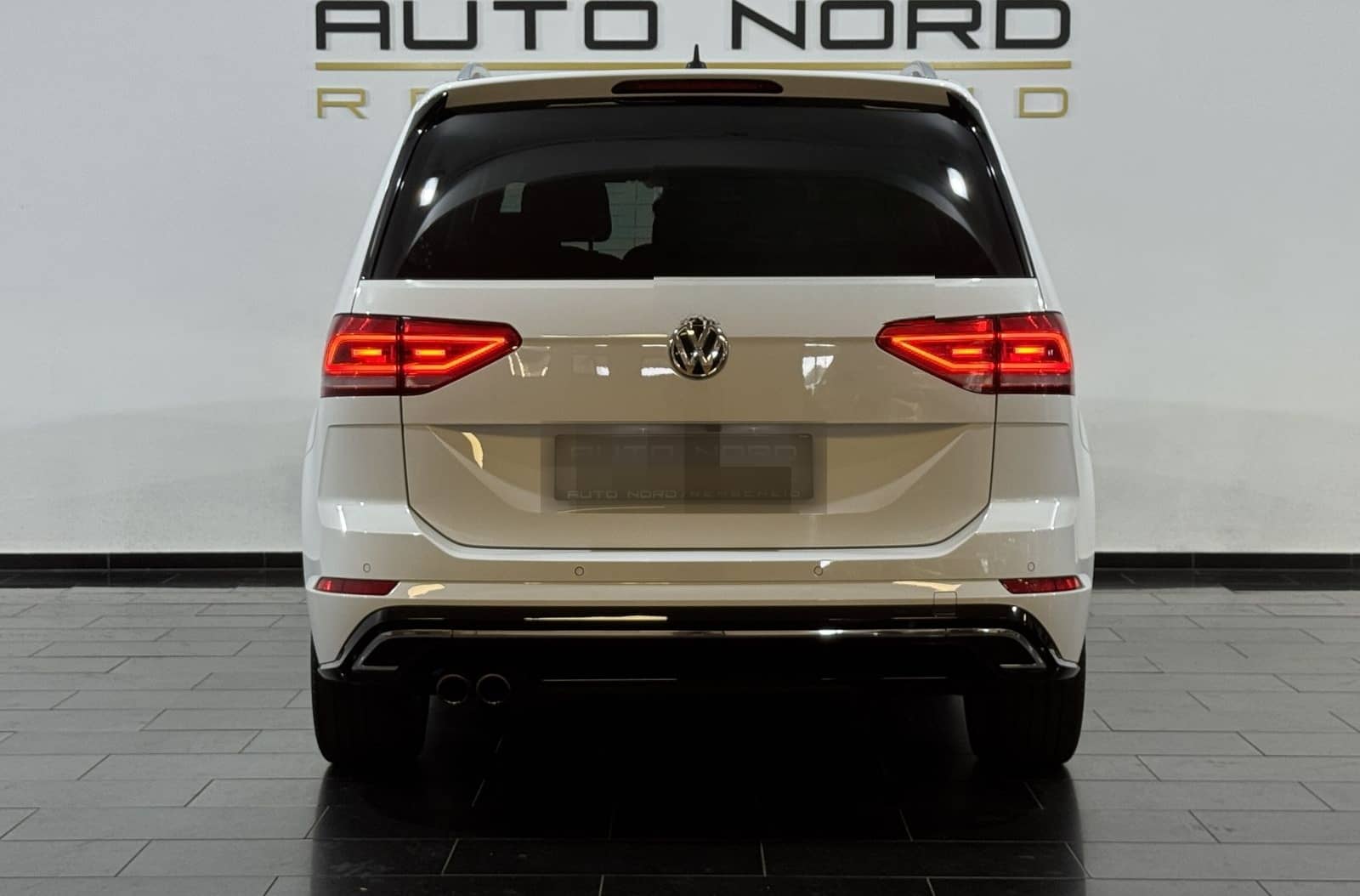 Volkswagen Touran 1.8 TSI Highline*R-Line*Kamera*LED*AHK* foto 6