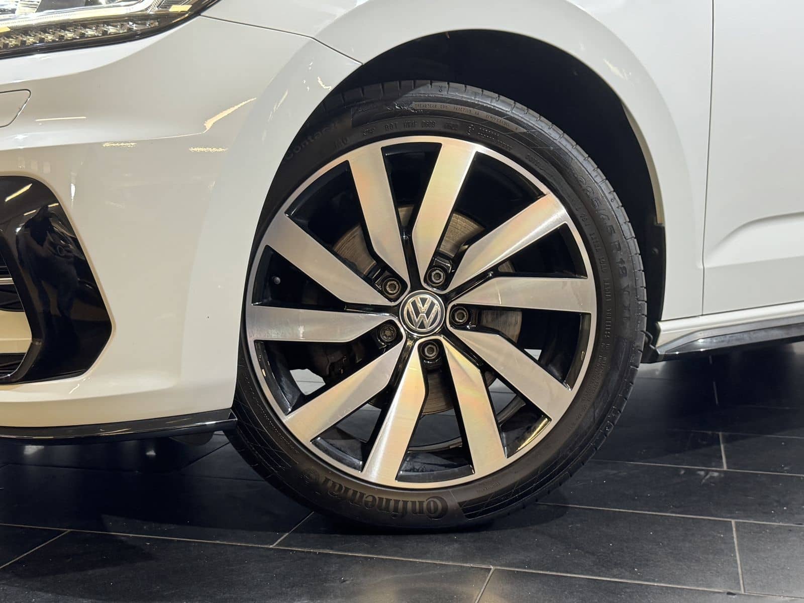 Volkswagen Touran 1.8 TSI Highline*R-Line*Kamera*LED*AHK* foto 10