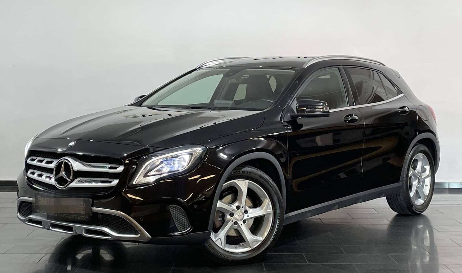 Mercedes-Benz GLA 220 d Urban*DCT*LED*AHK*Navi*MWST*KeyGo* foto 1