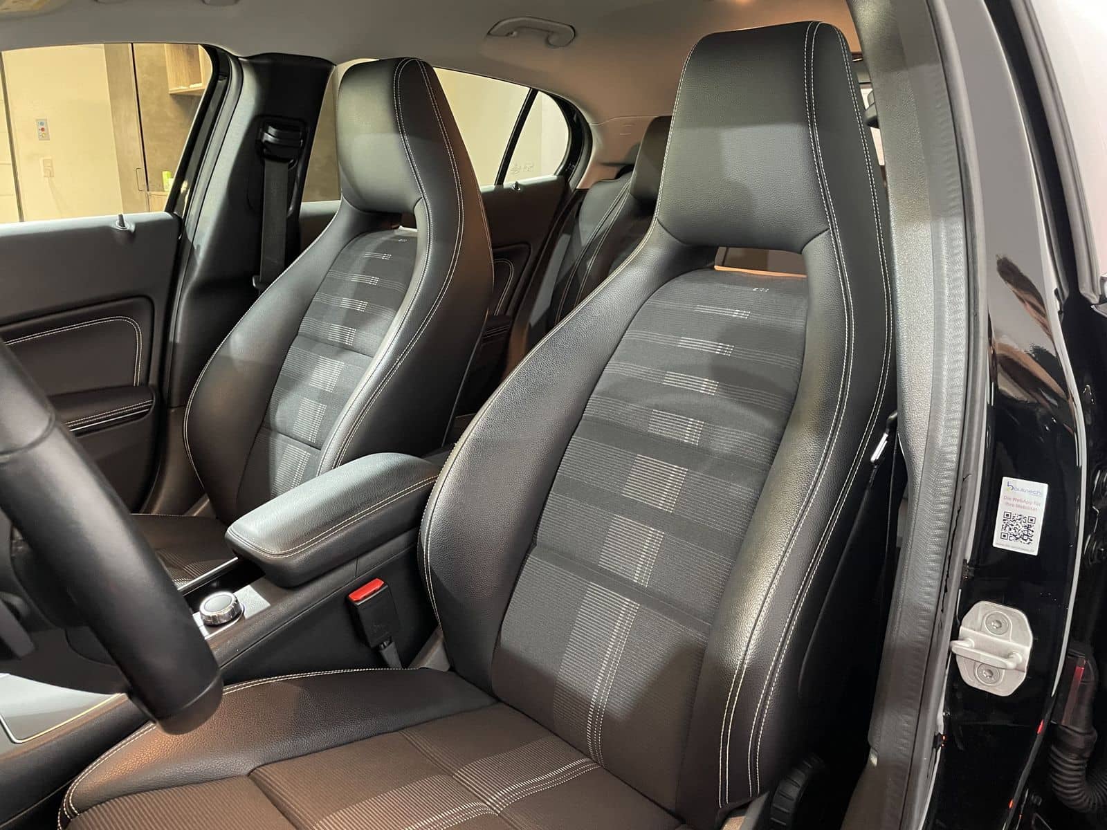 Mercedes-Benz GLA 220 d Urban*DCT*LED*AHK*Navi*MWST*KeyGo* foto 12