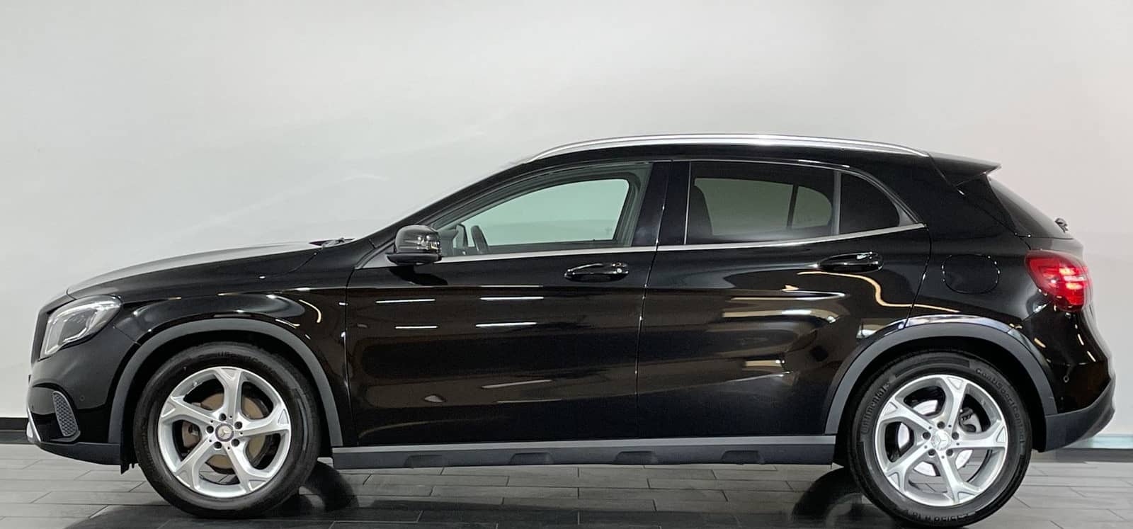 Mercedes-Benz GLA 220 d Urban*DCT*LED*AHK*Navi*MWST*KeyGo* foto 8