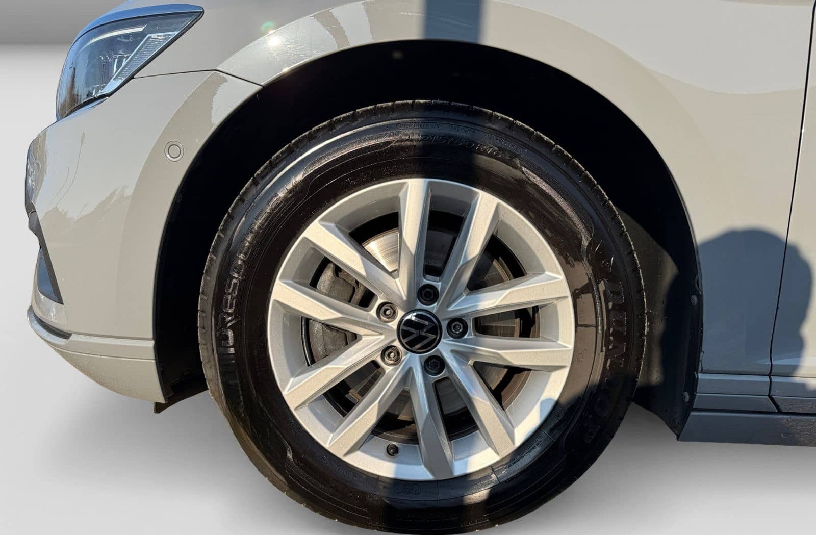 Volkswagen Passat Variant 2.0TDI DSG Business AHK Matrix Ca foto 5