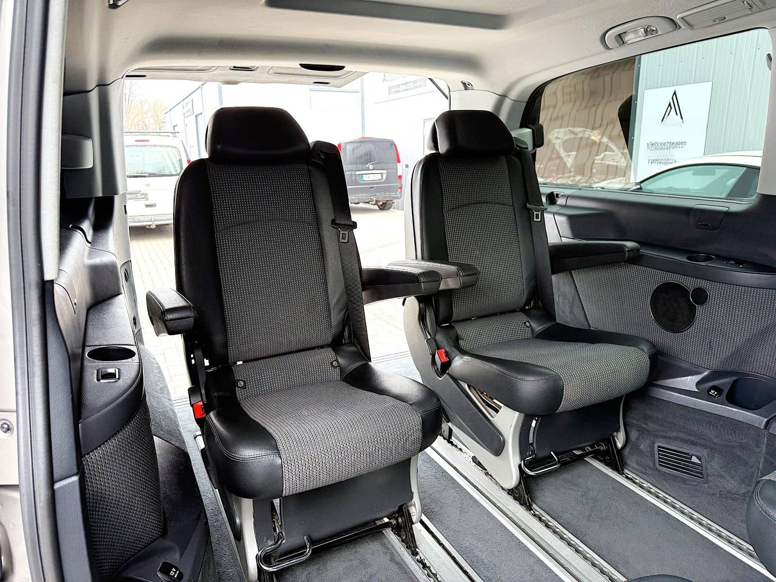 Mercedes-Benz 3.0 CDI LANG/XENON/6SITZER/NAVI/AHK/LEDER/KAMERA foto 18