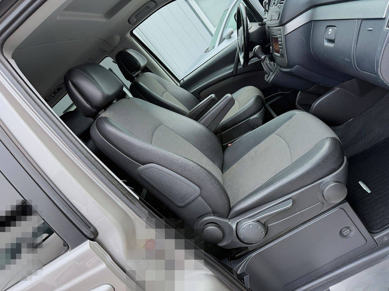 Mercedes-Benz 3.0 CDI LANG/XENON/6SITZER/NAVI/AHK/LEDER/KAMERA foto 24