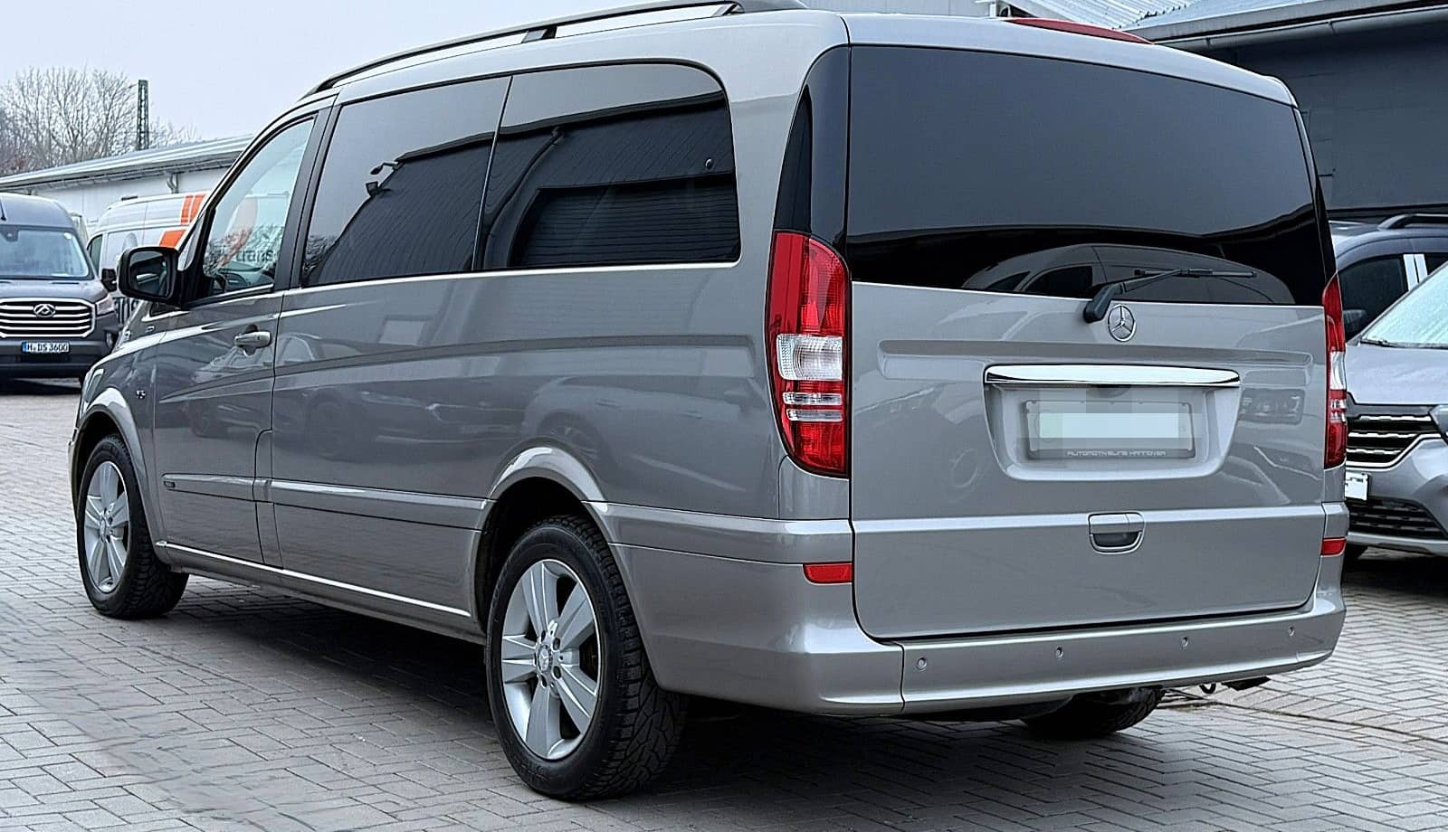 Mercedes-Benz 3.0 CDI LANG/XENON/6SITZER/NAVI/AHK/LEDER/KAMERA foto 6