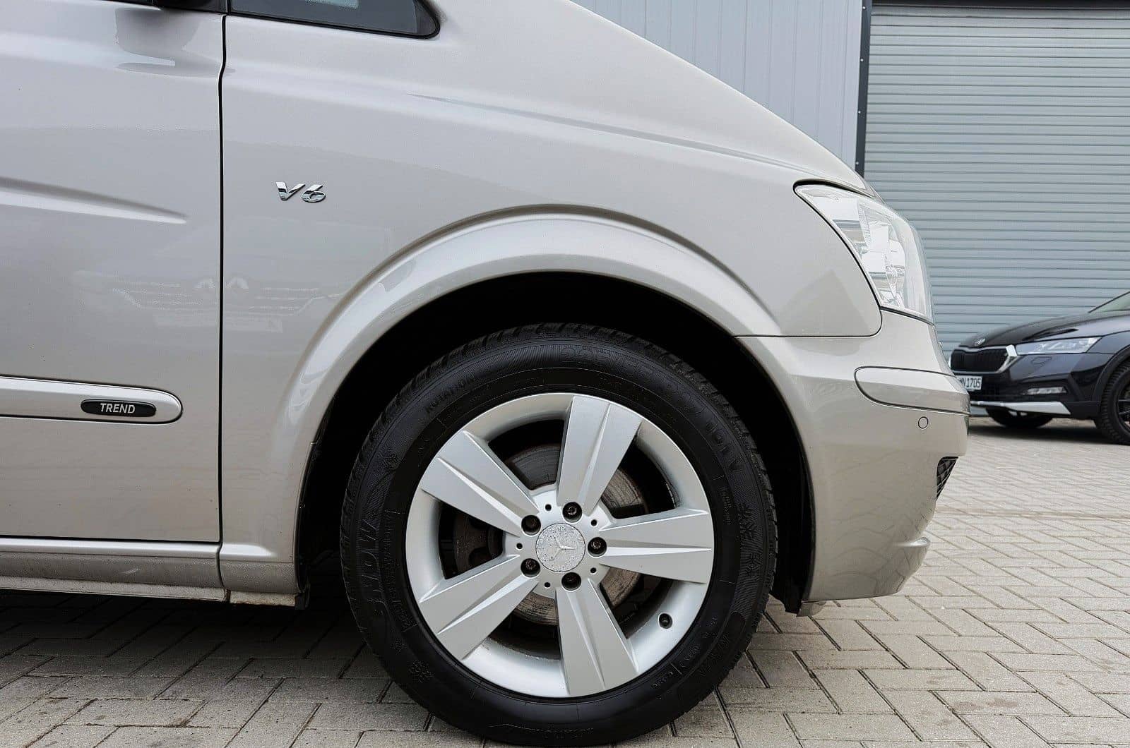 Mercedes-Benz 3.0 CDI LANG/XENON/6SITZER/NAVI/AHK/LEDER/KAMERA foto 7