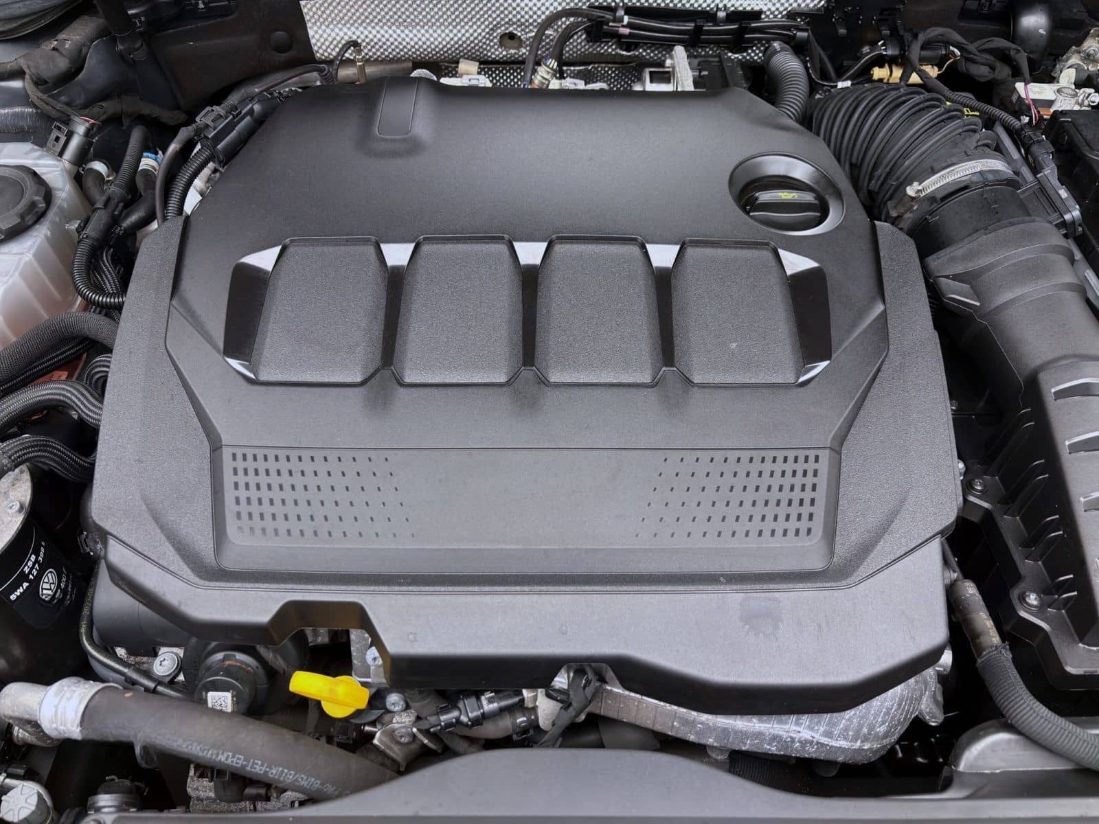 Volkswagen Passat Variant 2.0 TDI DSG BUSINESS NAVI KAMERA foto 18