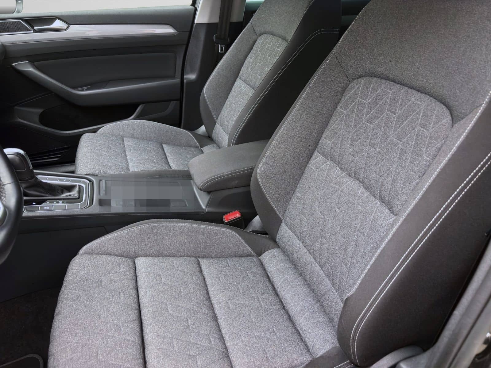 Volkswagen Passat Variant 2.0 TDI DSG BUSINESS NAVI KAMERA foto 9