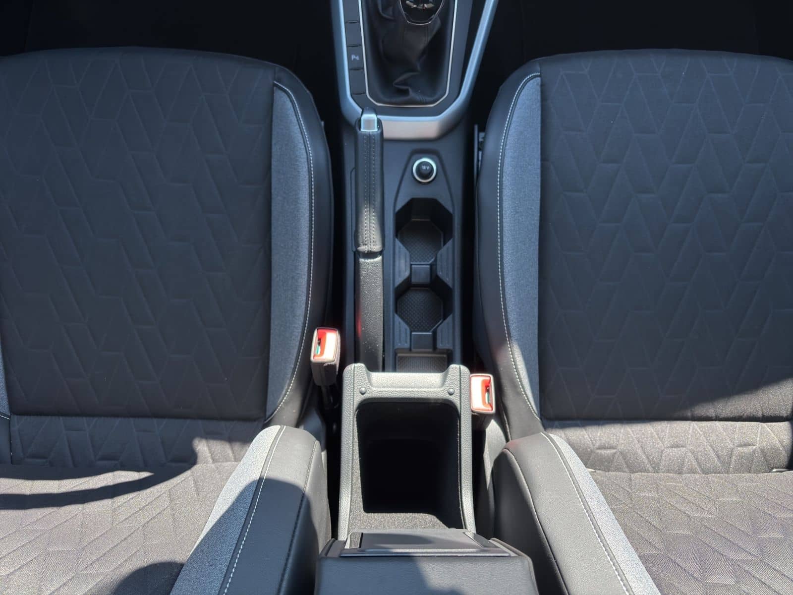 Volkswagen Taigo Goal 1.0 TSI ACC Navi App-Connect Sitzheiz foto 15