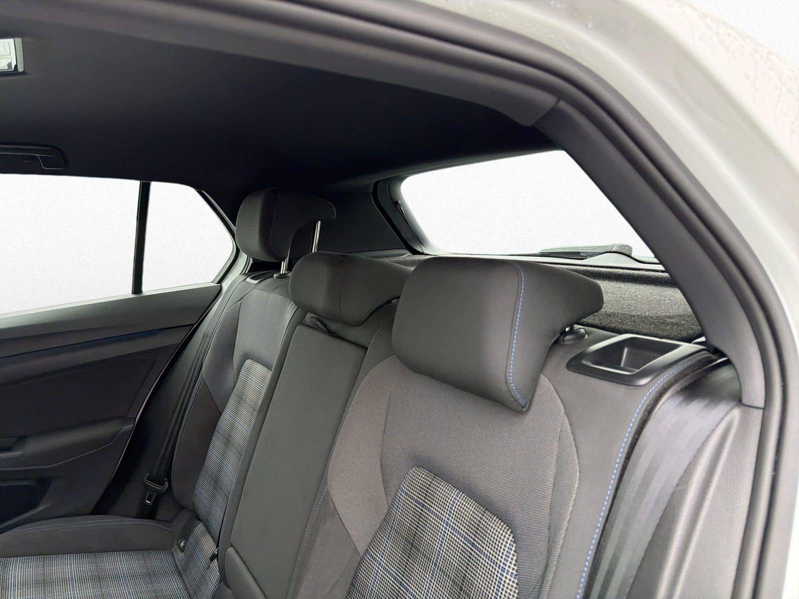 Volkswagen Golf VIII GTE 1.4 eHybrid DSG NAVI ACC SHZ LED foto 14