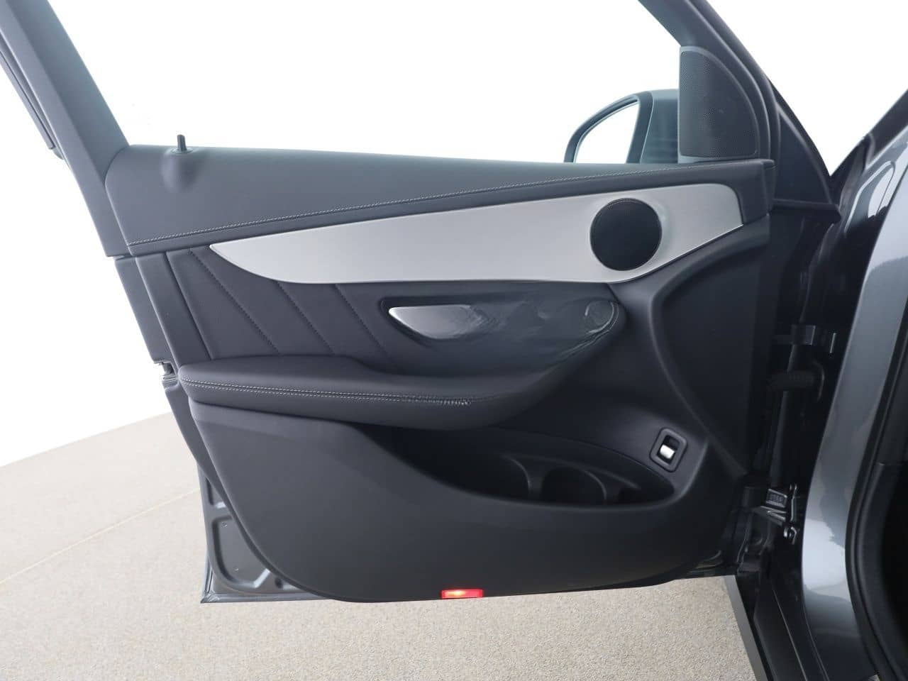 Mercedes-Benz GLC 220 d 4M AMG MBUX AHK Distronic HUD Kamera foto 13