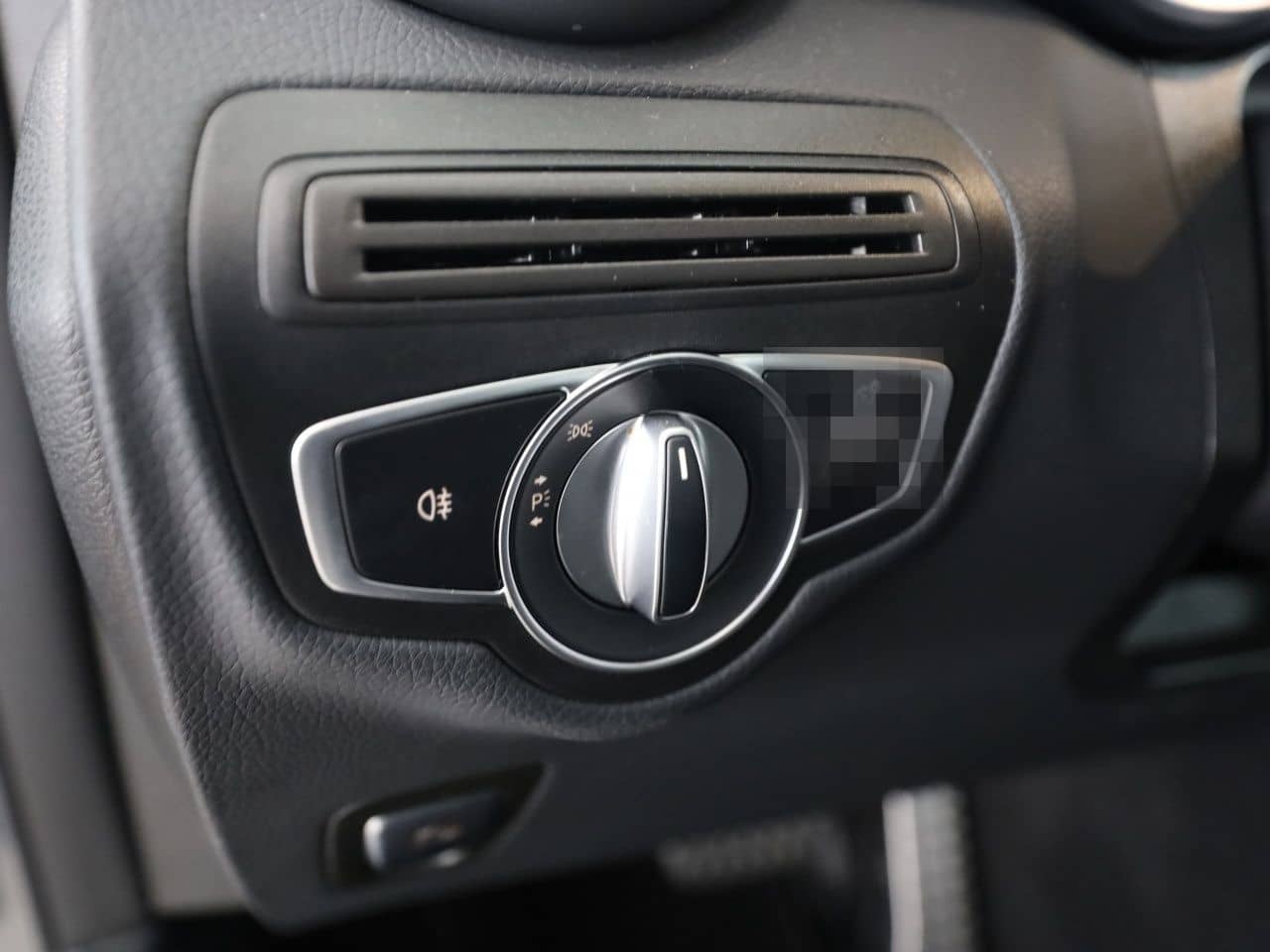 Mercedes-Benz GLC 220 d 4M AMG MBUX AHK Distronic HUD Kamera foto 24