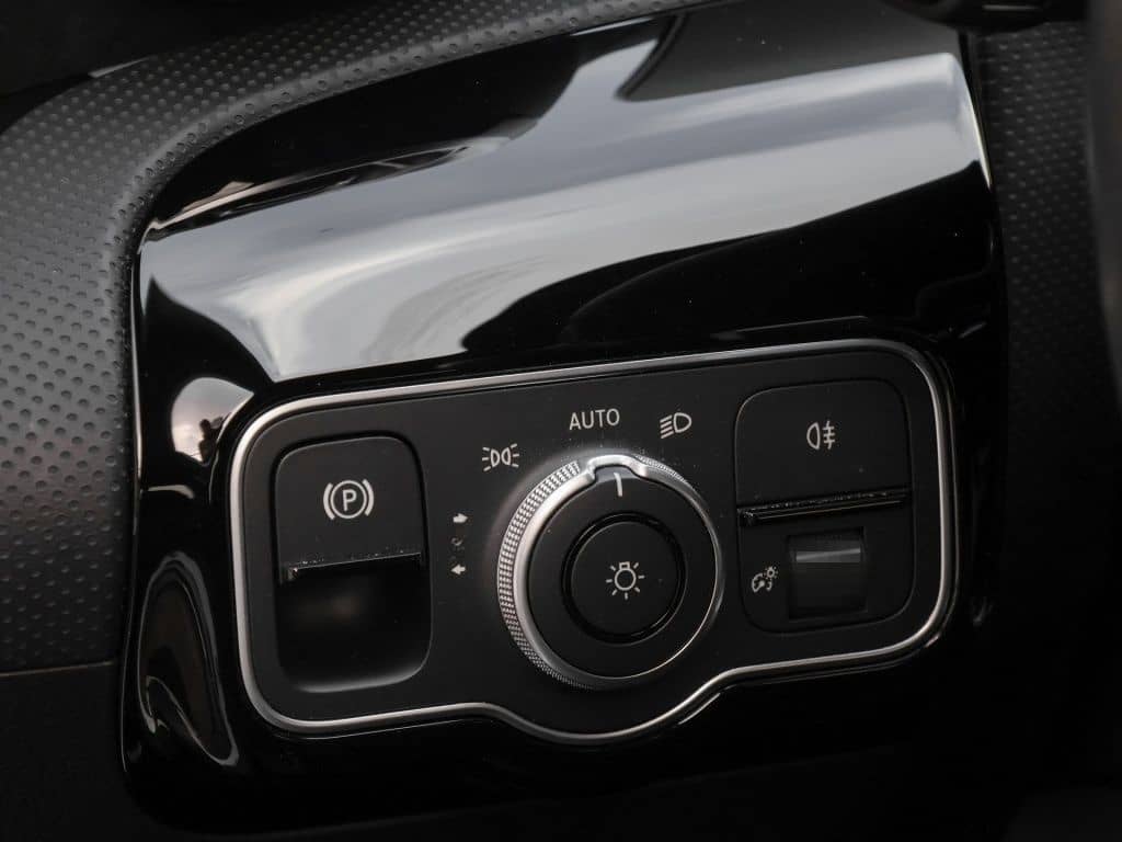 Mercedes-Benz A 220 d Limo AMG-Sport/Night/Totw/Keyl/LED/Cam foto 17