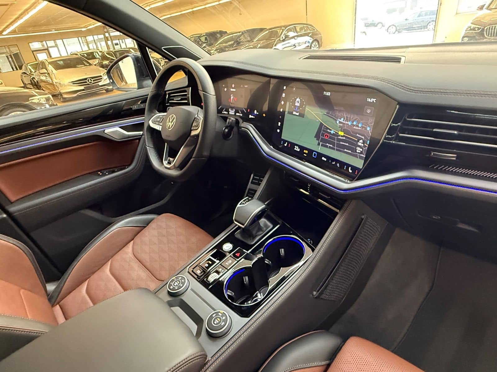 Volkswagen Touareg 3.0 TDI 210 kW 4Motion R-Line/LUFT/PANO foto 14