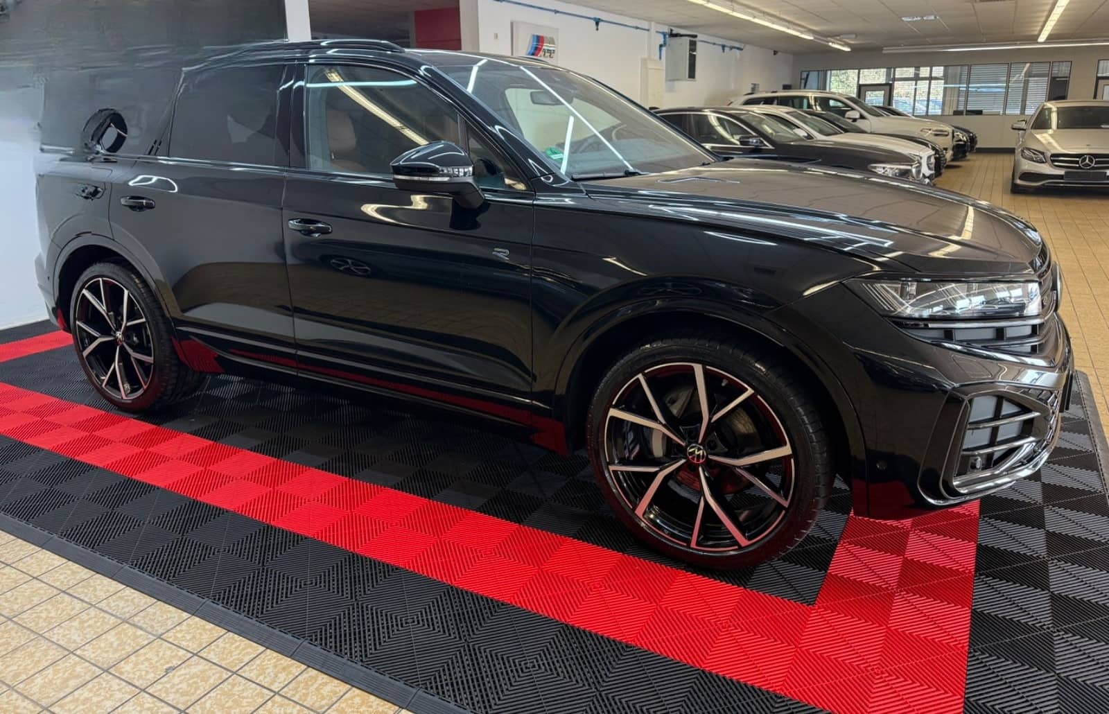 Volkswagen Touareg 3.0 TDI 210 kW 4Motion R-Line/LUFT/PANO foto 4