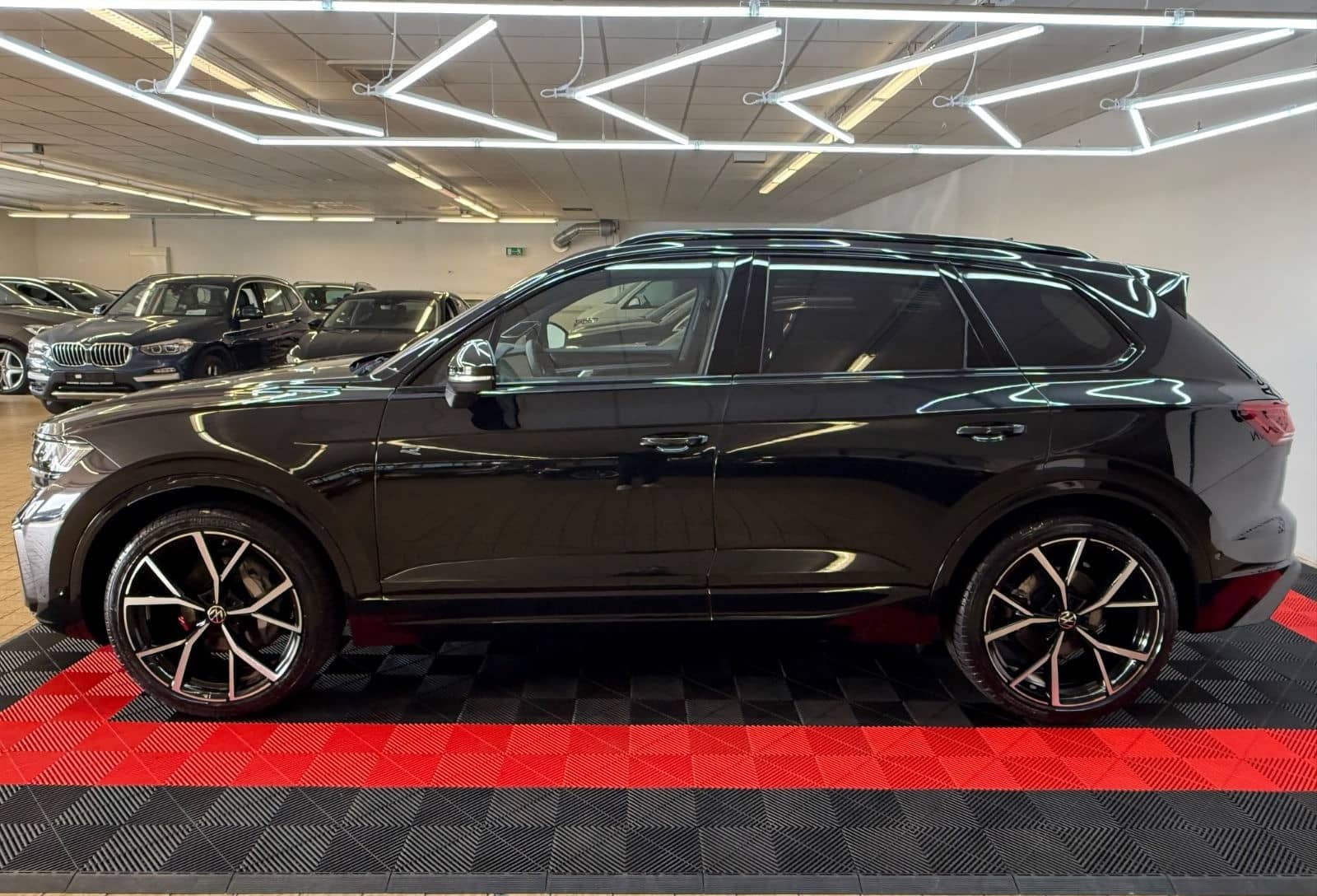 Volkswagen Touareg 3.0 TDI 210 kW 4Motion R-Line/LUFT/PANO foto 7