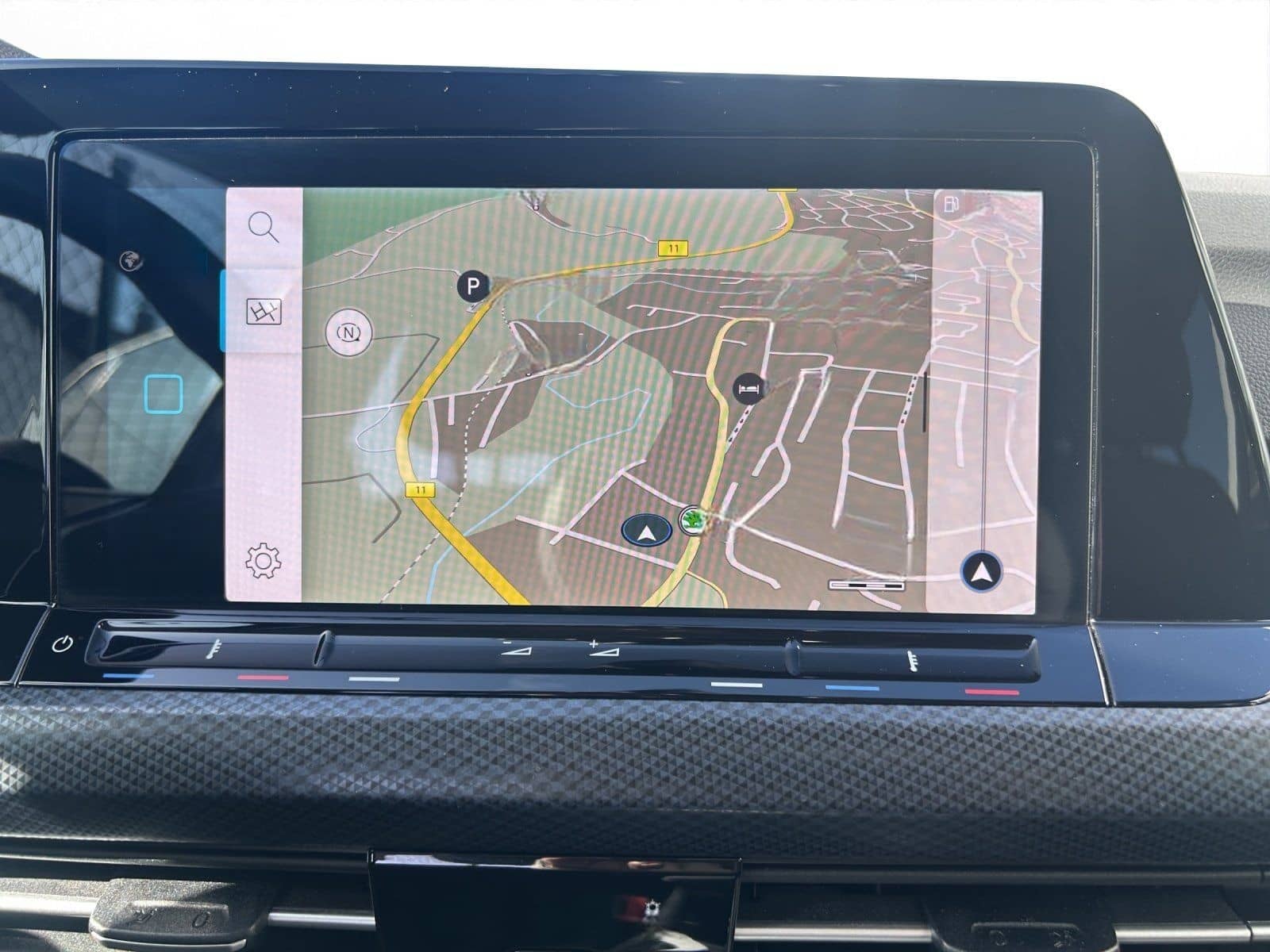 Volkswagen Golf VIII 1.5 TSI DSG UNITED | NAVI | ACC | LED foto 14