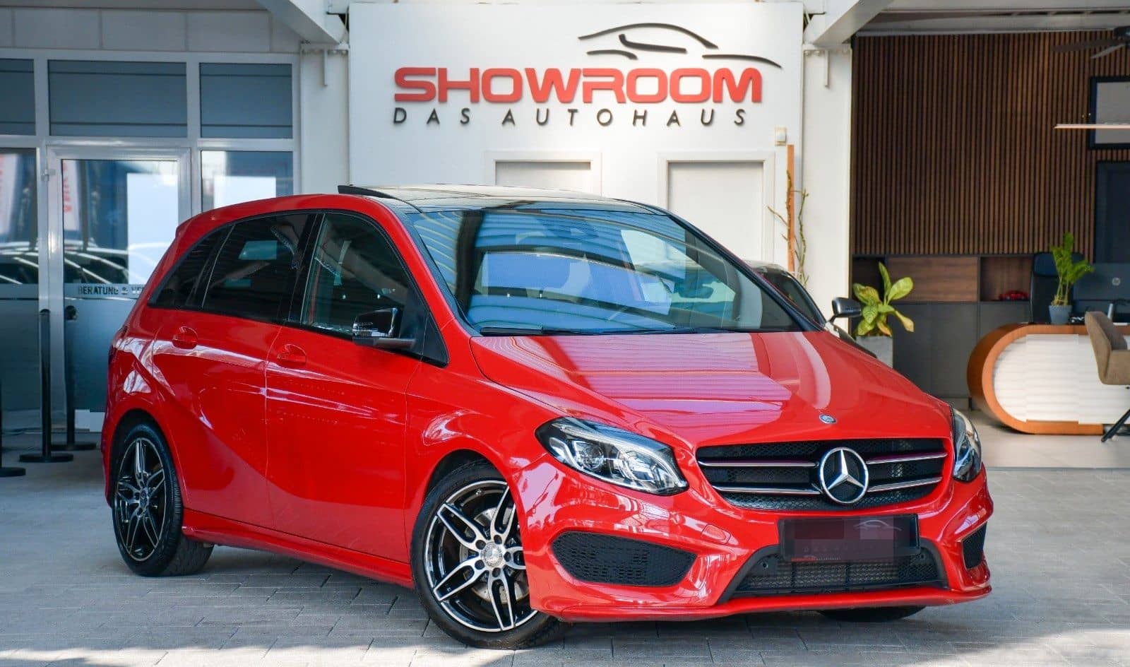 Mercedes-Benz B 220d 4Matic AMG-Line Night-Paket 1.Hand foto 3