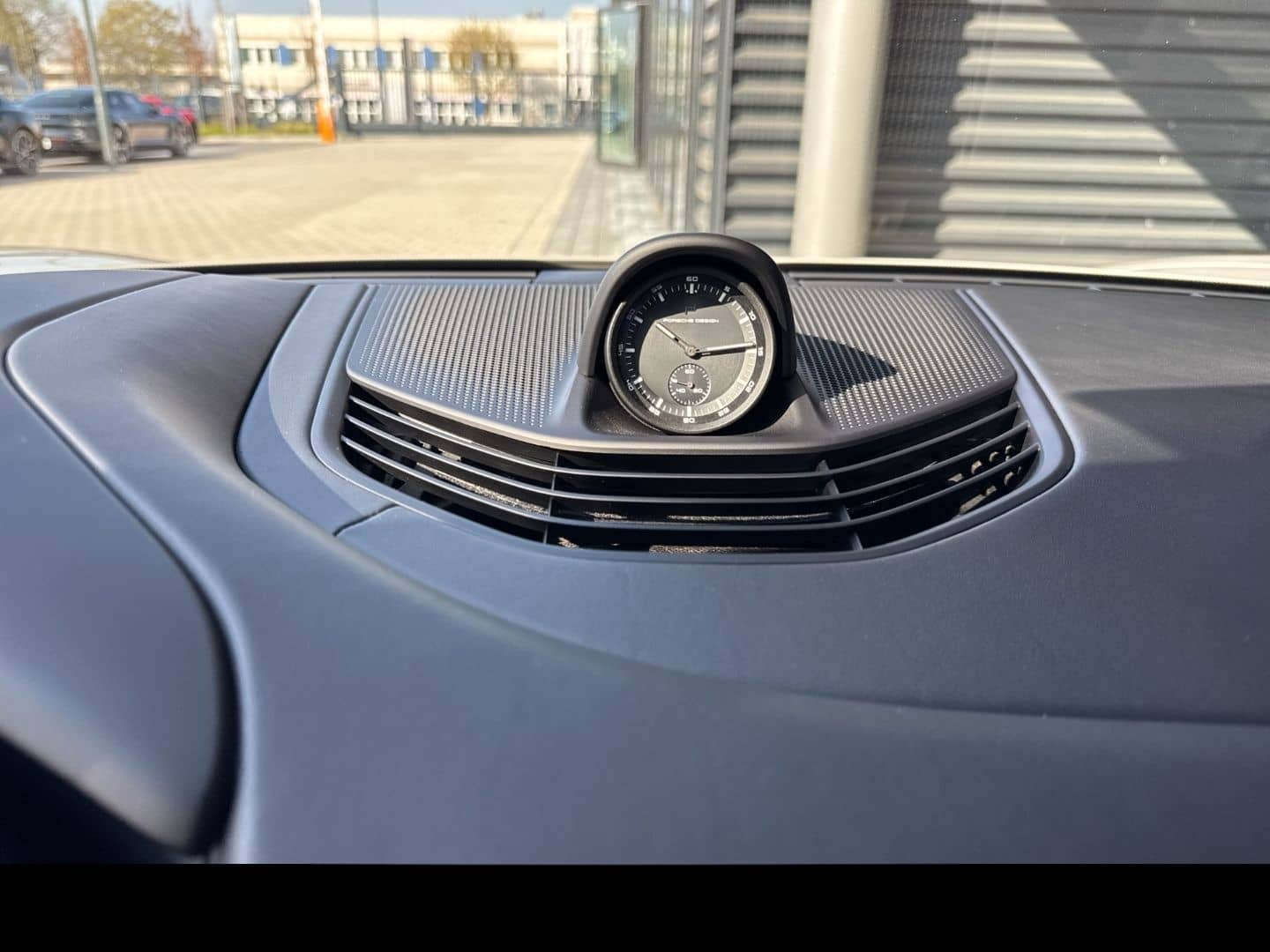 Porsche Taycan Turbo Clubleder HA-Lenkung InnoDrive BOSE foto 20