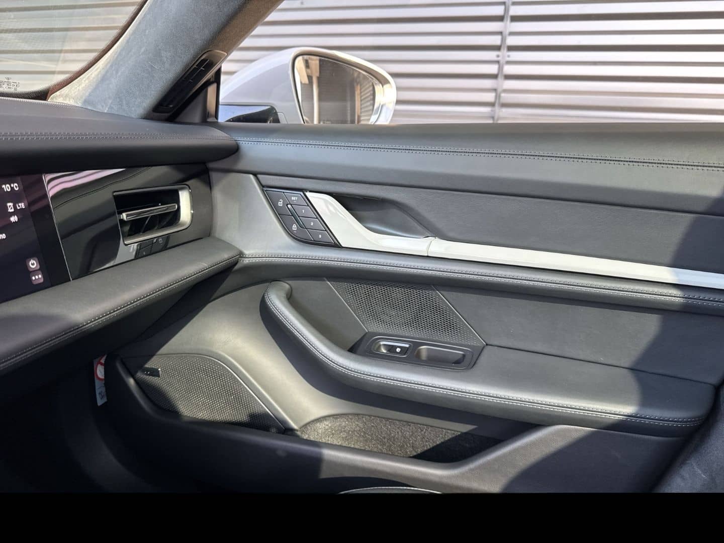 Porsche Taycan Turbo Clubleder HA-Lenkung InnoDrive BOSE foto 21