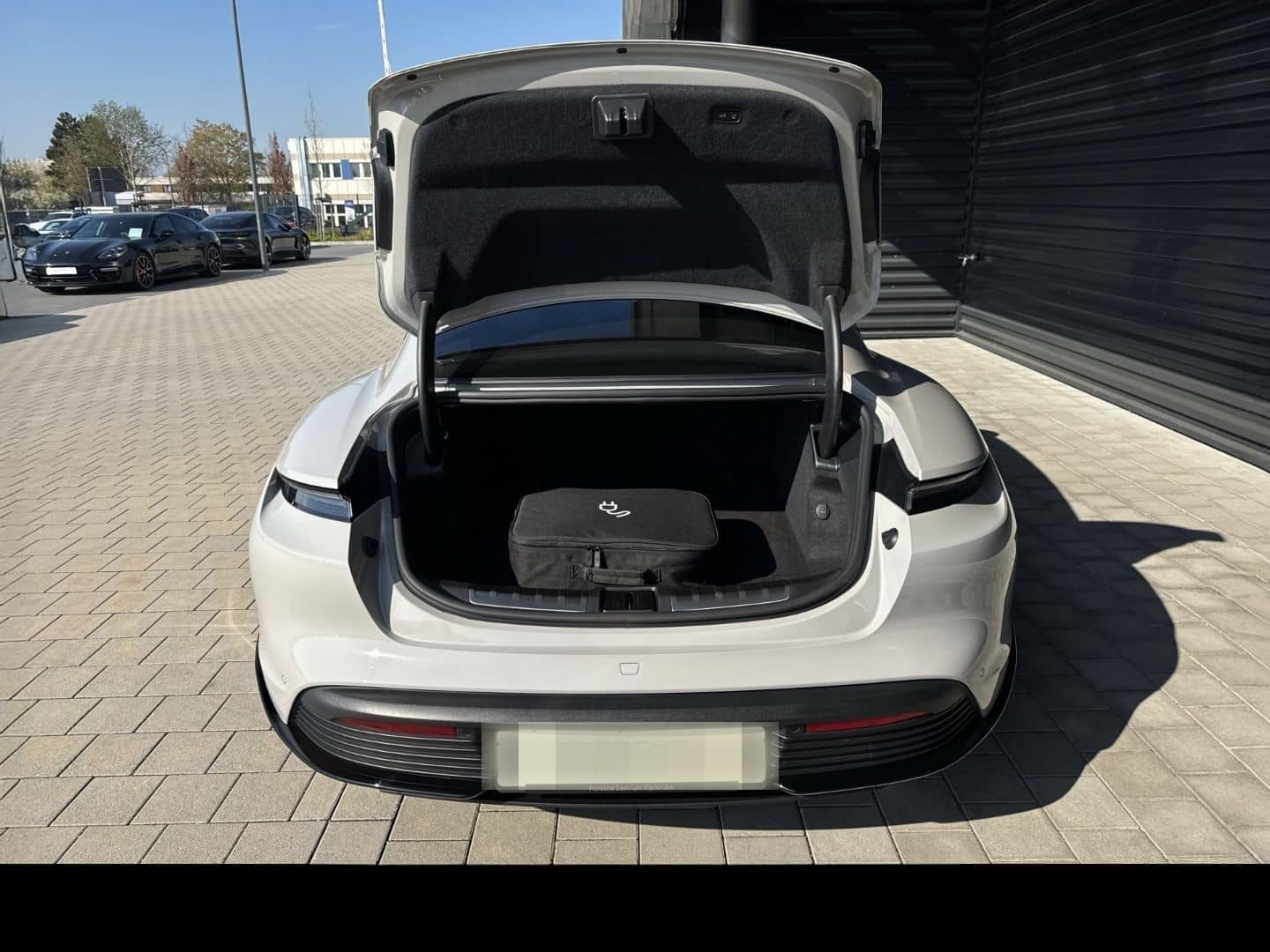 Porsche Taycan Turbo Clubleder HA-Lenkung InnoDrive BOSE foto 25