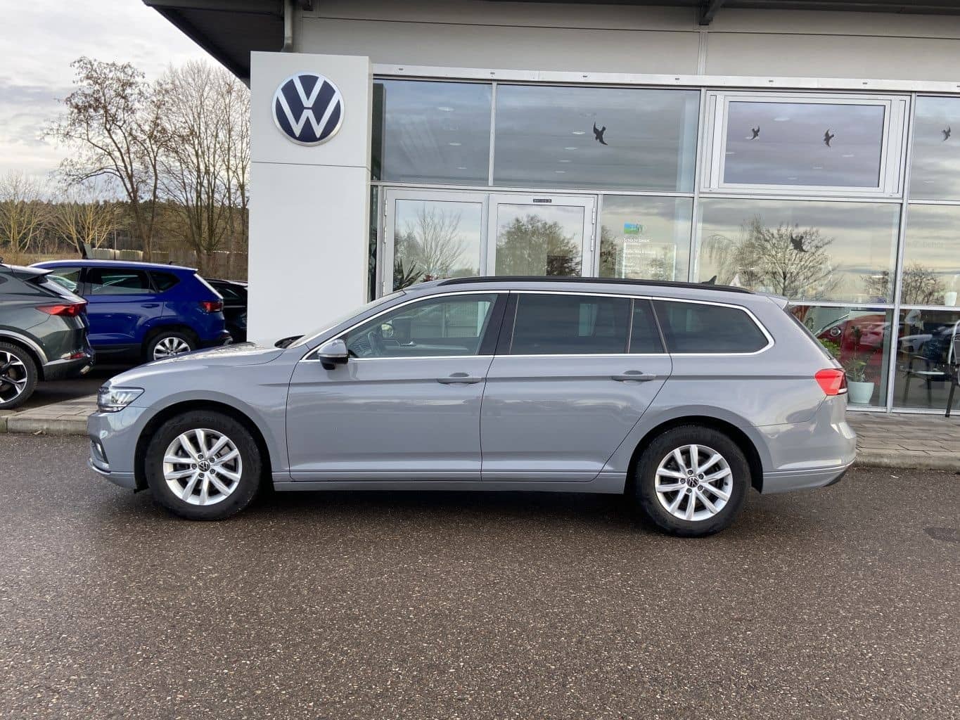 Volkswagen Passat Variant 2.0 TDI DSG Business NAVI+LED+AHK foto 2