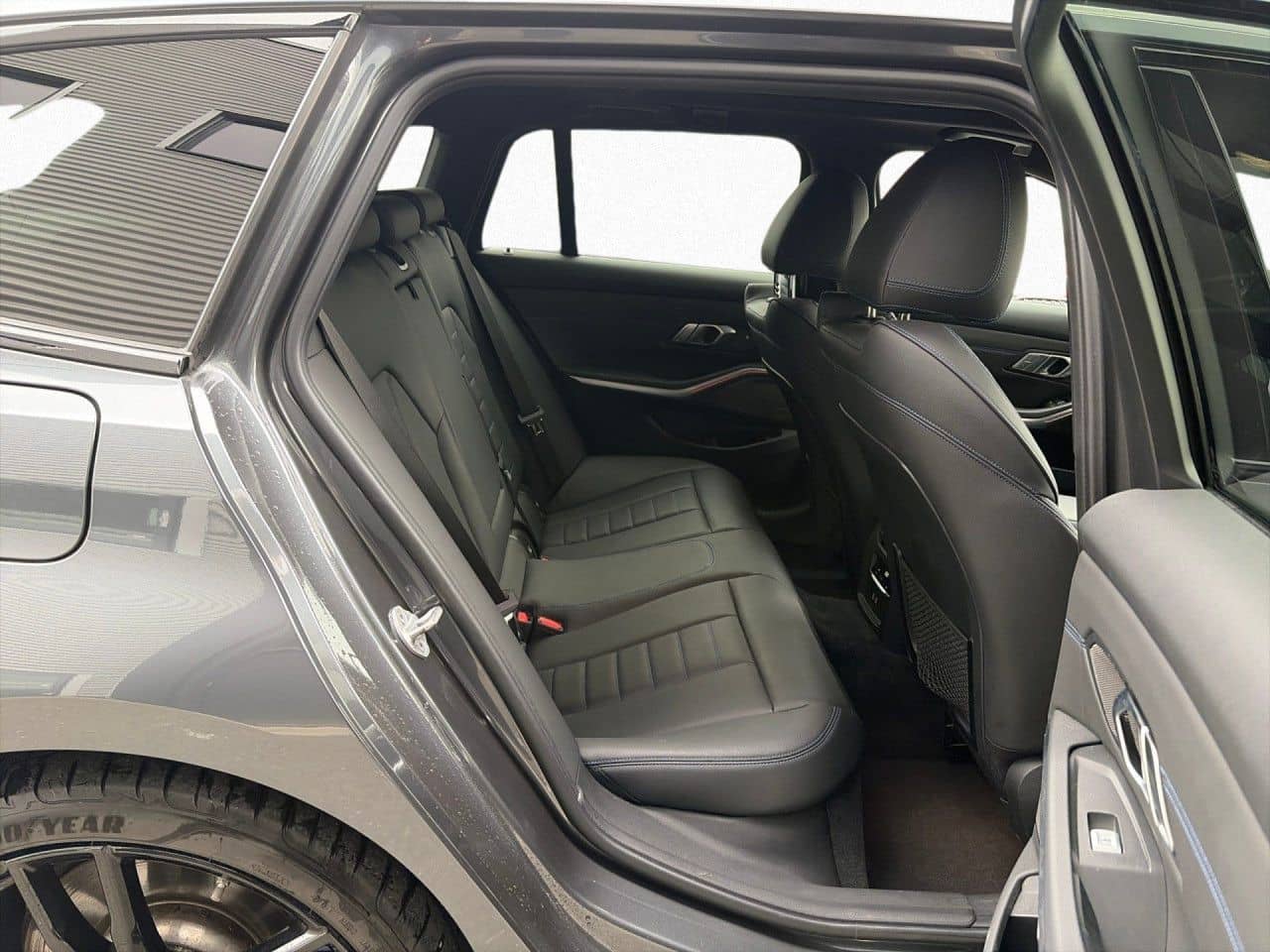 BMW M340d xDrive Touring AHK Klimaaut HUD Laser H/K foto 12