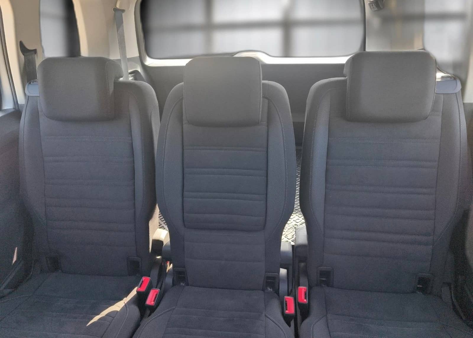 Volkswagen Touran NAVI LED ACC MASSAGE AHK 7 SITZE foto 23