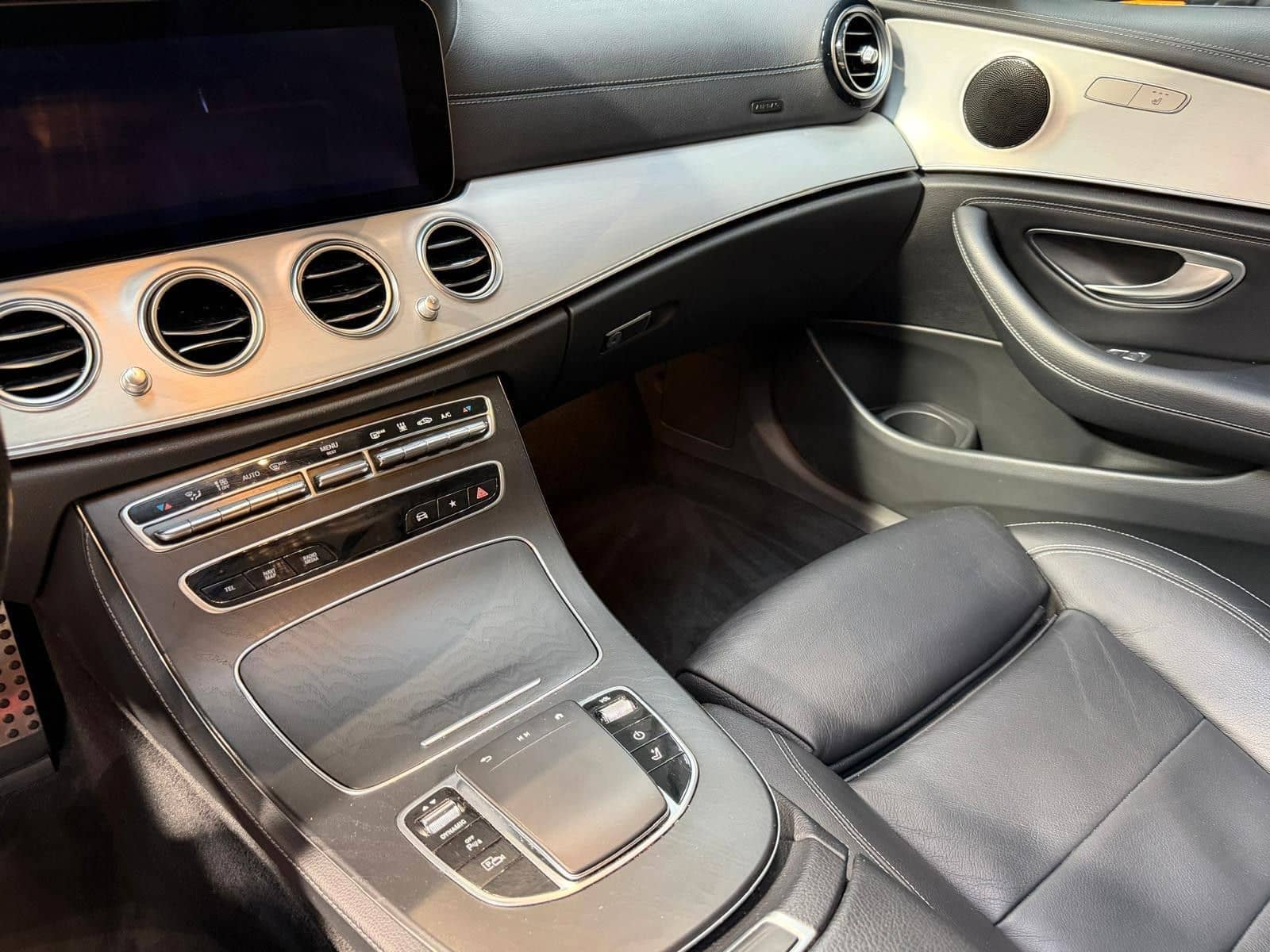 Mercedes-Benz E 300 DE KOMBI AMG PACKET MEGA VOLL foto 11