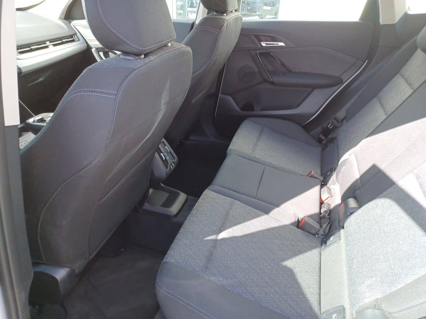 BMW X1 sDrive20i DAB LED Komfortzg. Parkassistent foto 9