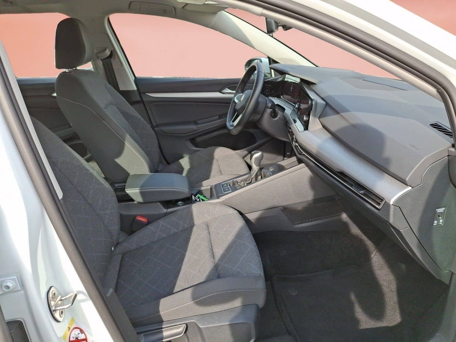 Volkswagen Golf Variant Life 1,0 TSI OPF Virtual Cockpit LE foto 3