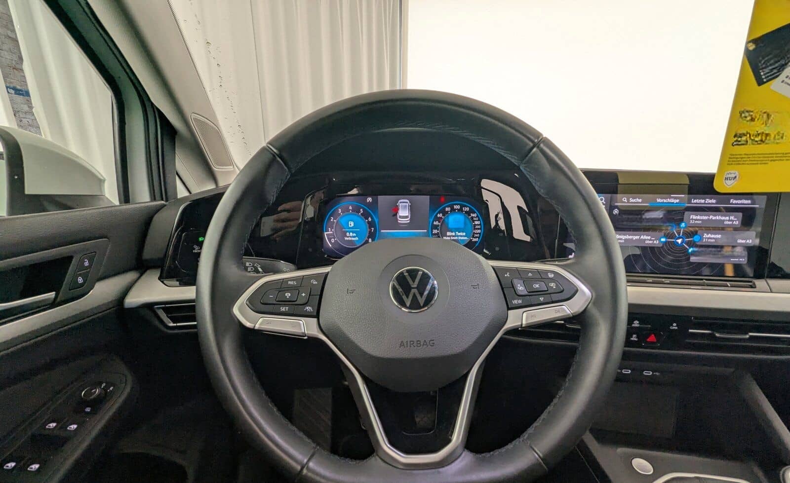 Volkswagen Golf VIII 1.5 TSI Life OPF LED+NAVI+ACC+SHZ+RFK+ foto 18