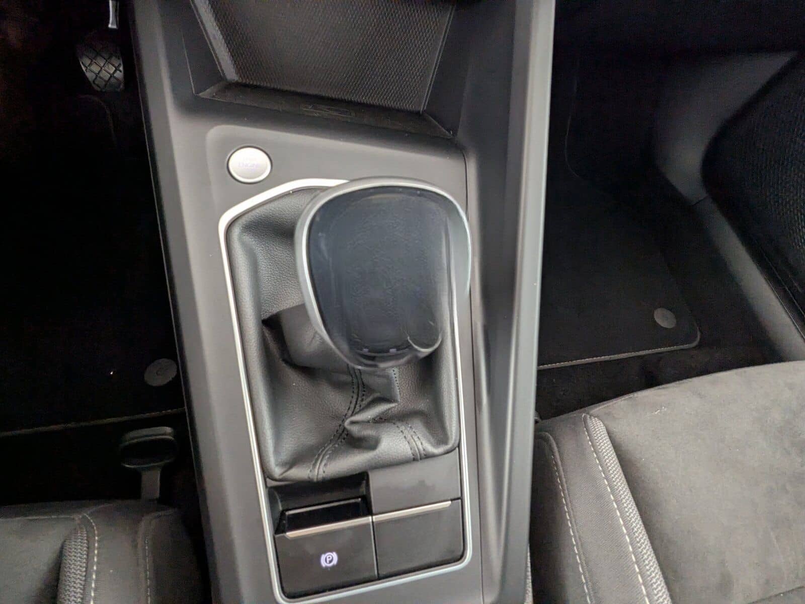 Volkswagen Golf VIII 1.5 TSI Life OPF LED+NAVI+ACC+SHZ+RFK+ foto 22