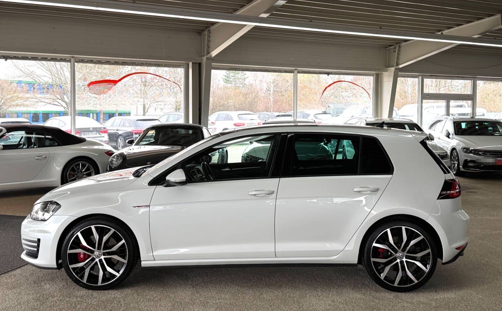 Volkswagen Golf VII Lim. GTI DSG *SHZ*PAN*ACC*NAV*PDC*RK*BX foto 2