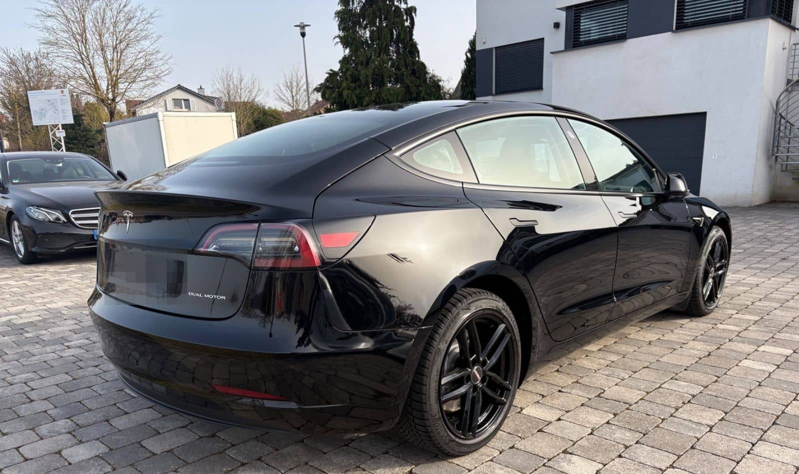 Tesla Model 3 Long Range Dual AWD 8 fach Alu SOH 95 % foto 4