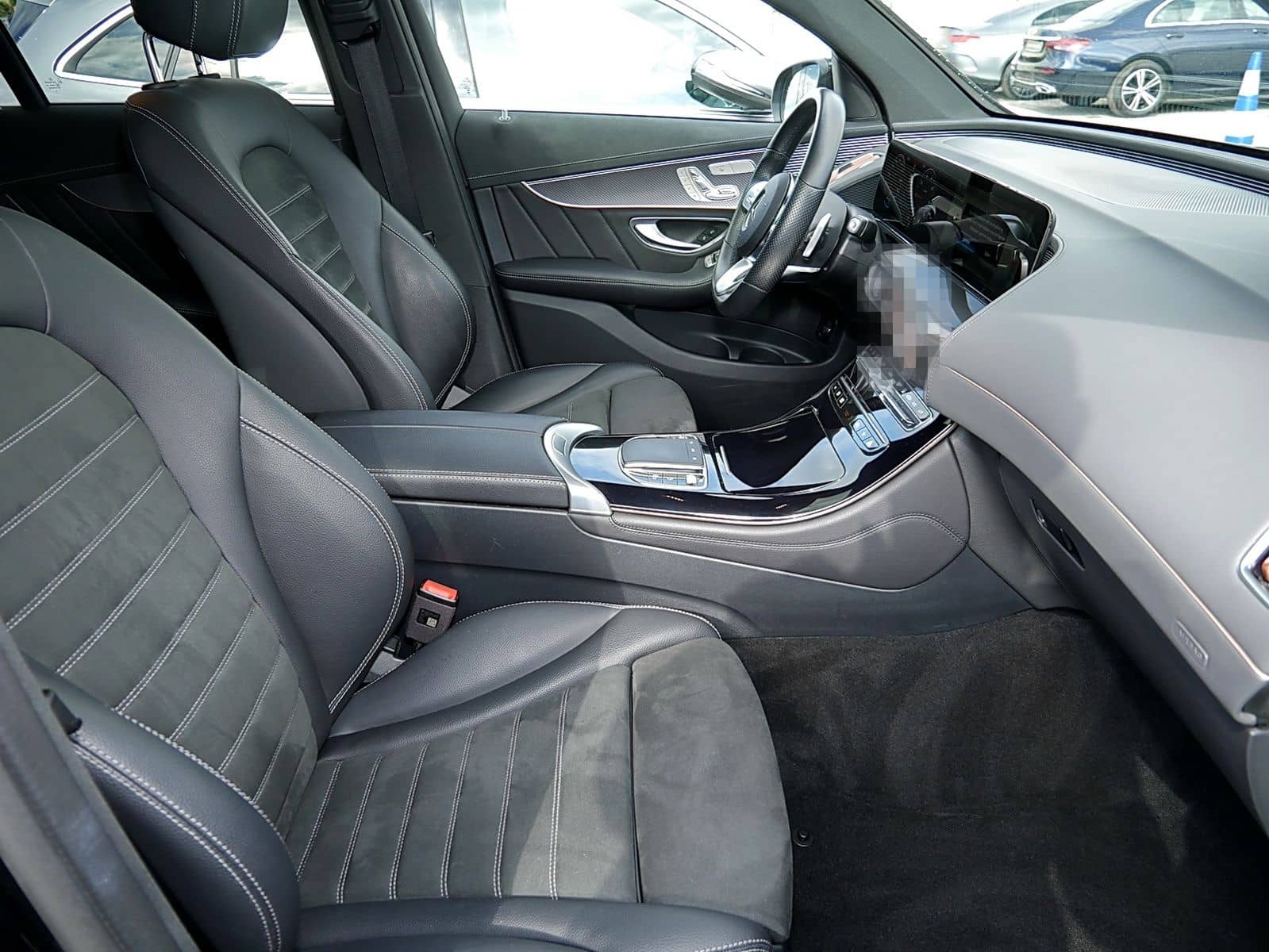 Mercedes-Benz EQC 400 4MATIC AMG+MultiBeam+Ambiente+Kamera+DAB foto 6