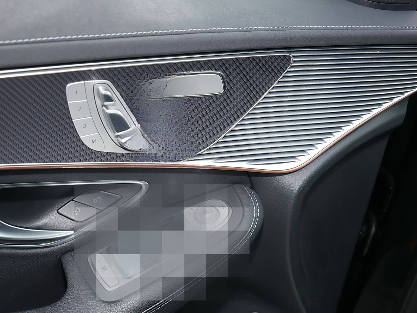 Mercedes-Benz EQC 400 4MATIC AMG+MultiBeam+Ambiente+Kamera+DAB foto 8