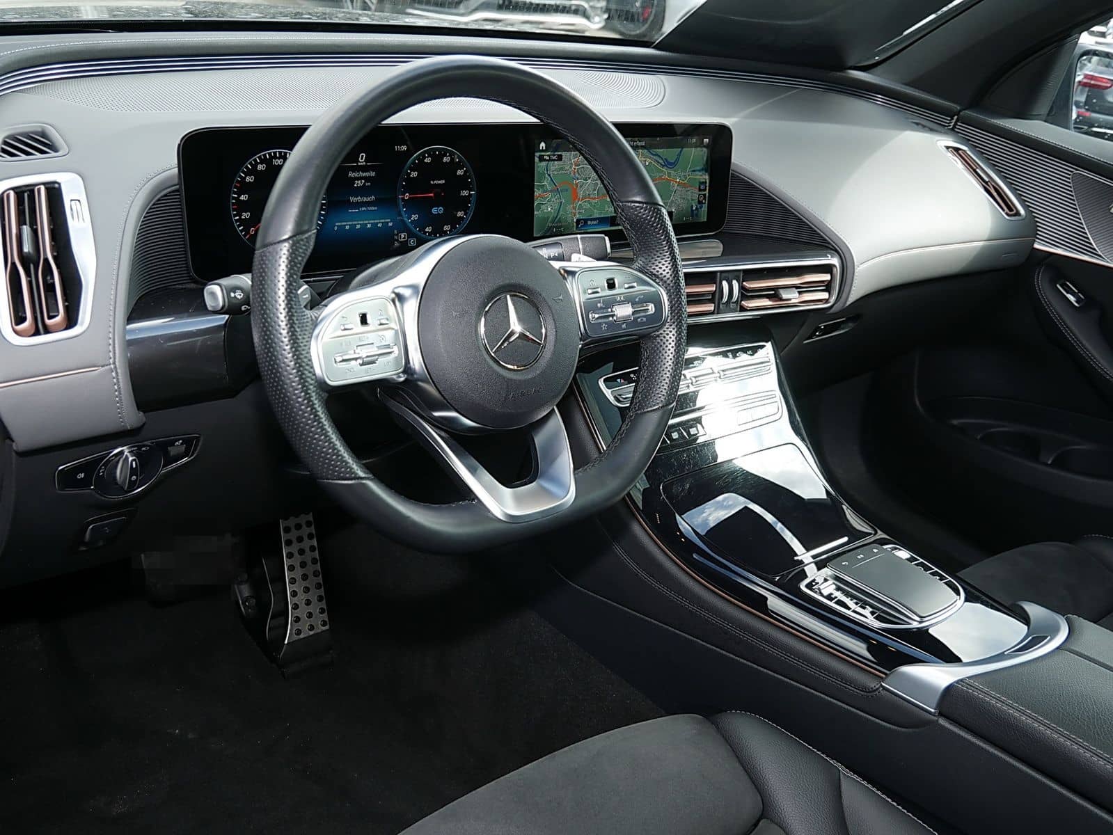 Mercedes-Benz EQC 400 4MATIC AMG+MultiBeam+Ambiente+Kamera+DAB foto 9