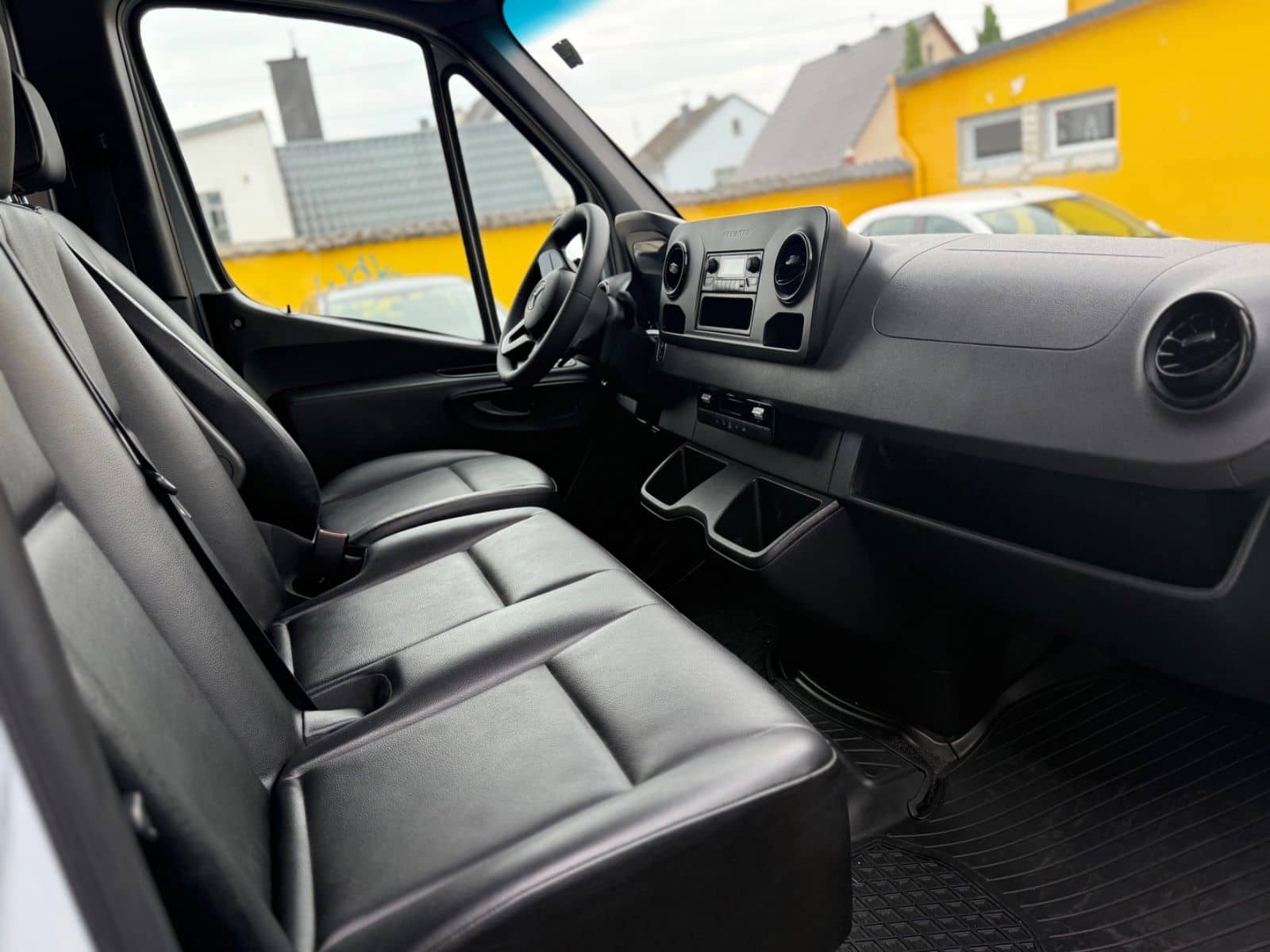 Mercedes-Benz Sprinter III Kasten RWD/AWD 319 CDI RWD L3 / L4 foto 12