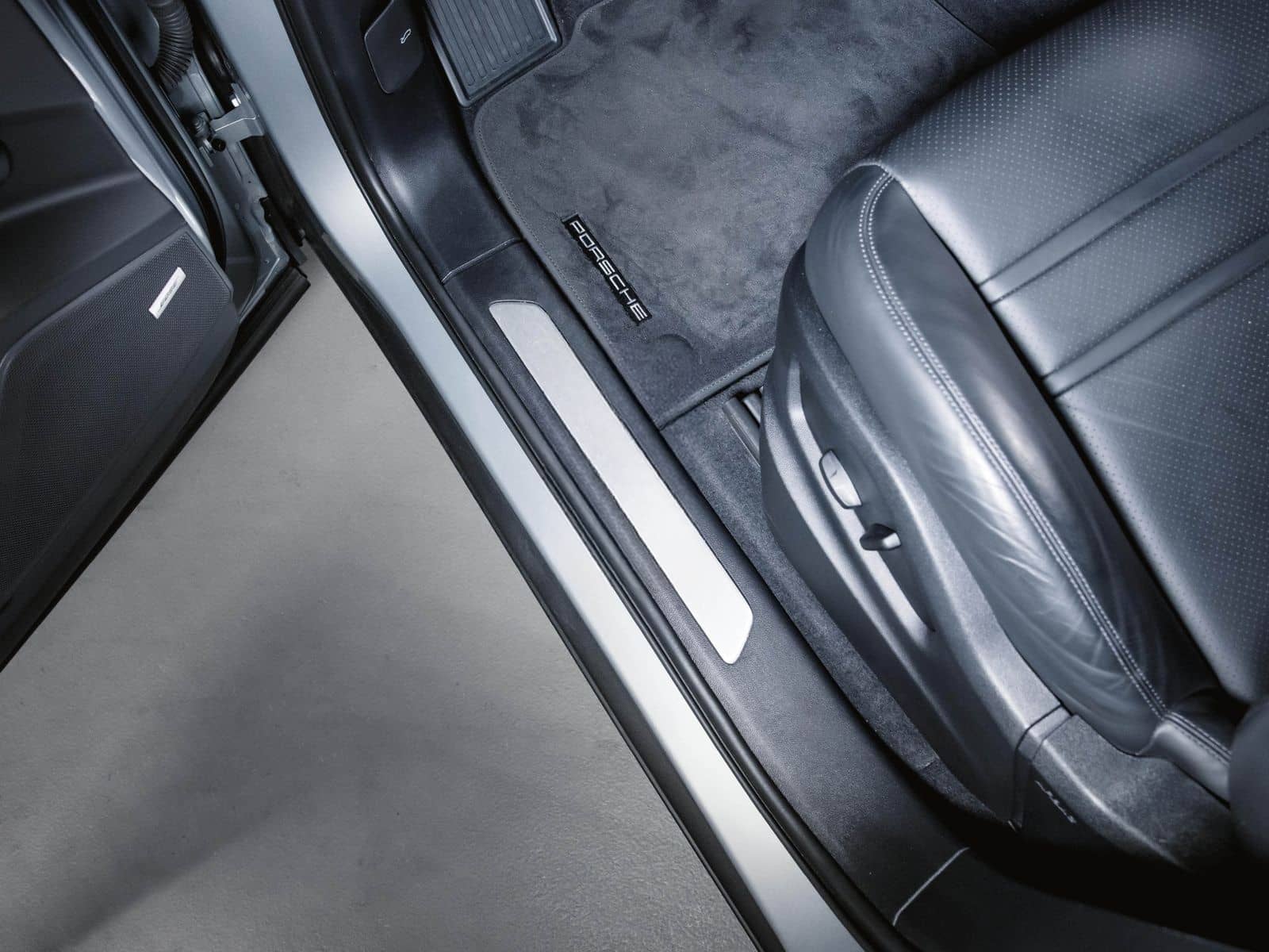 Porsche Cayenne Coupé Sportabgas BOSE foto 25