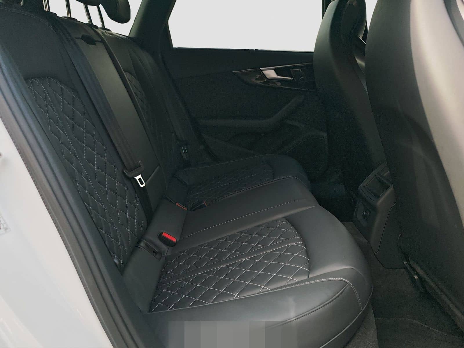 Audi A4 Avant S line 50 TDI qu Business LED Kamera AH foto 16