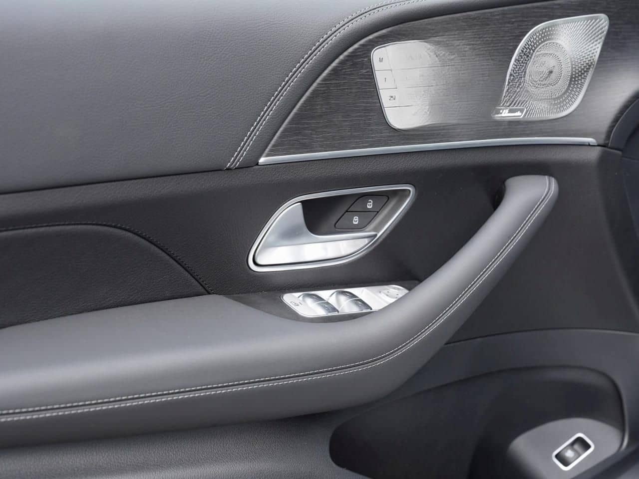 Mercedes-Benz GLE 450 4MATIC AMG Night Panorama HUD AHK 360° foto 17