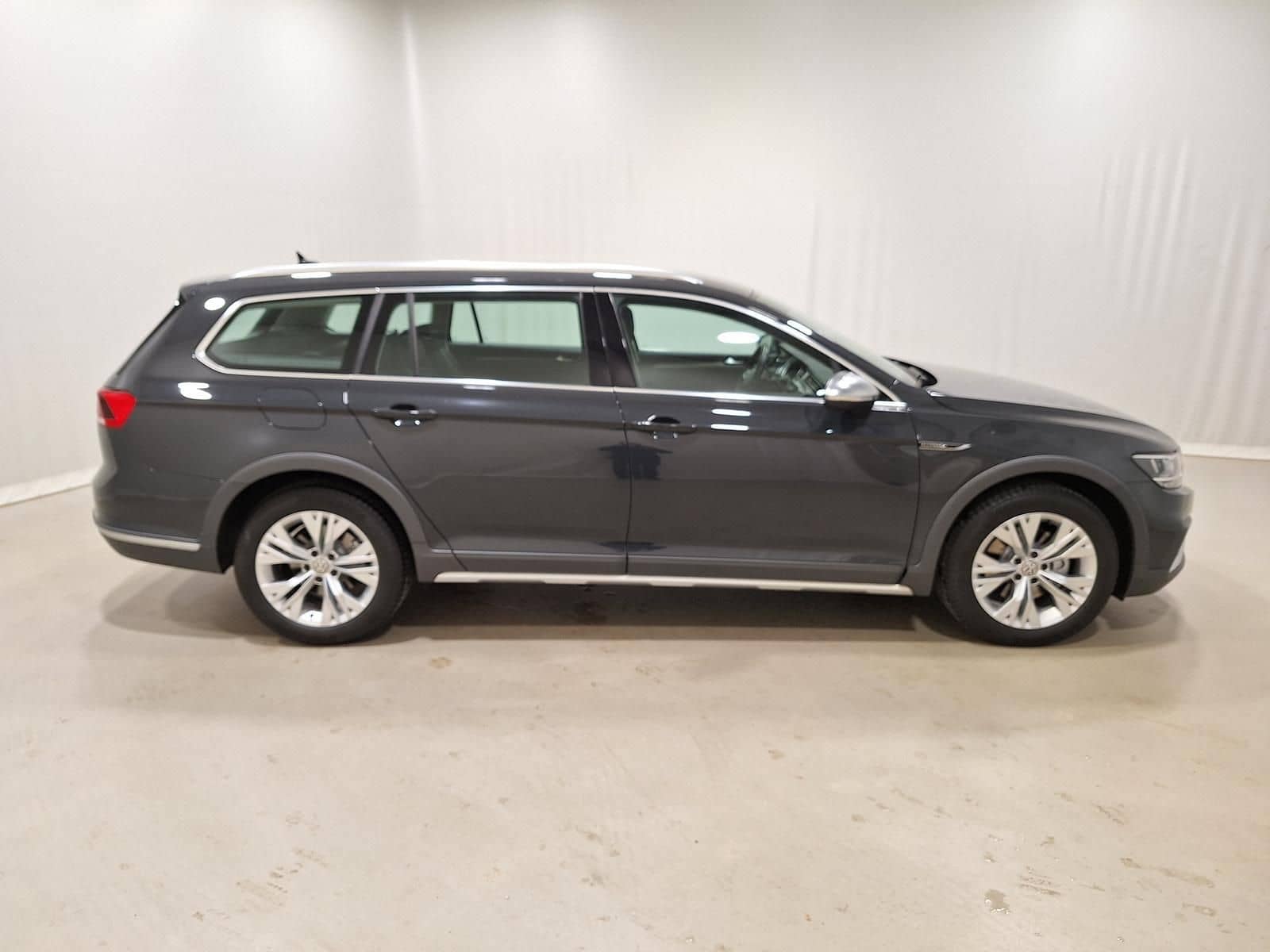 Volkswagen Passat Variant 2.0 TDI Alltrack 4Motion AHZV|LED foto 7