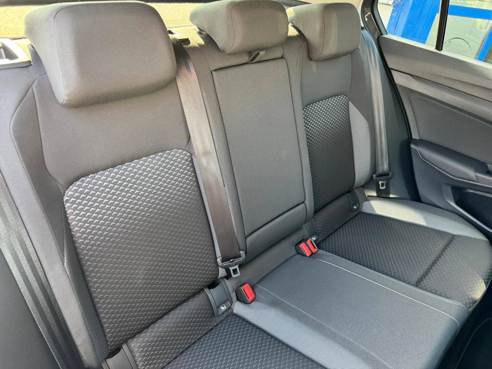 Volkswagen GOLF VIII 1.5 TSI LED KAMERA NAVI APP C. LKR.HZ. foto 19